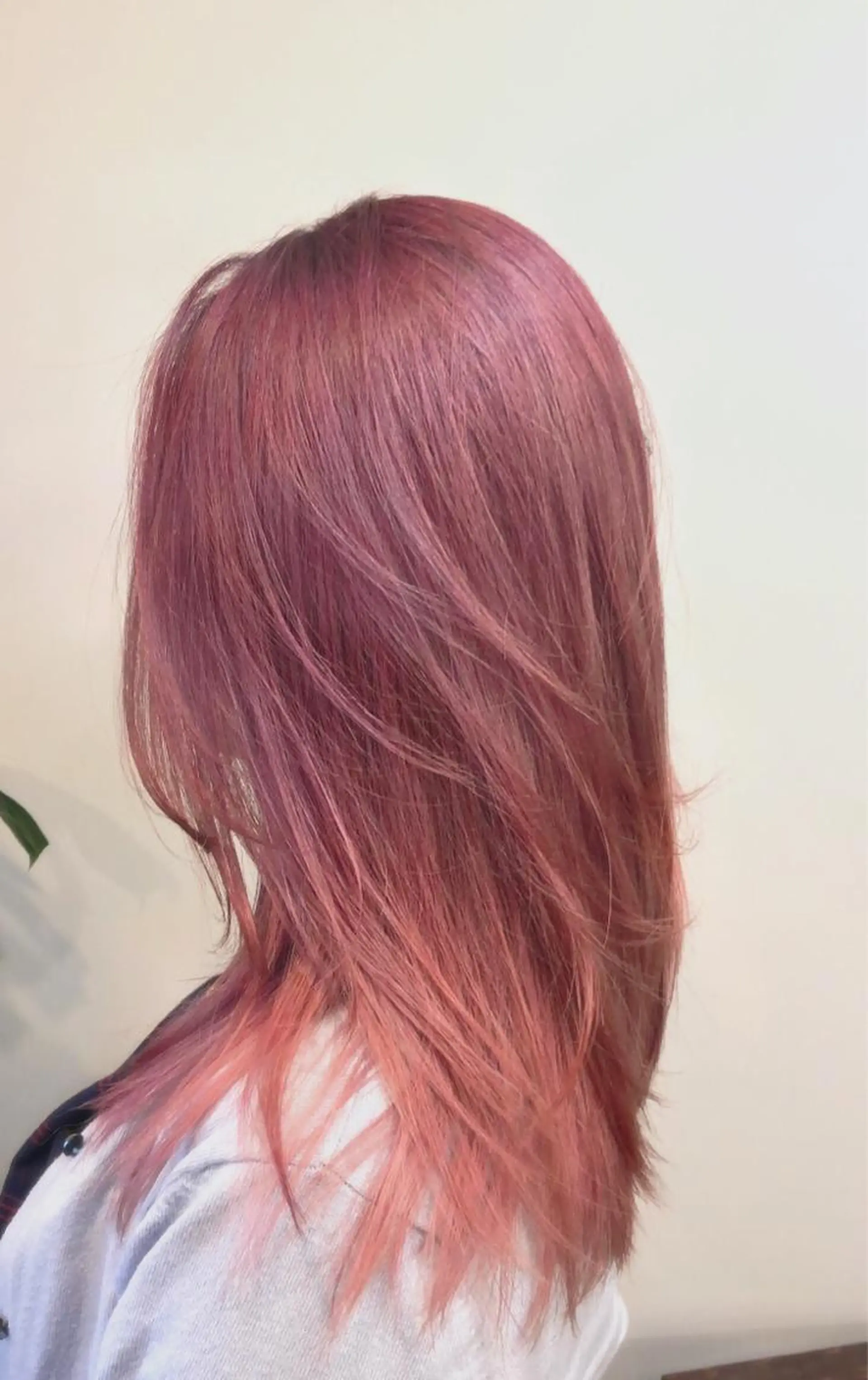 ロング MAAT所属 AKANEのヘアスタイル