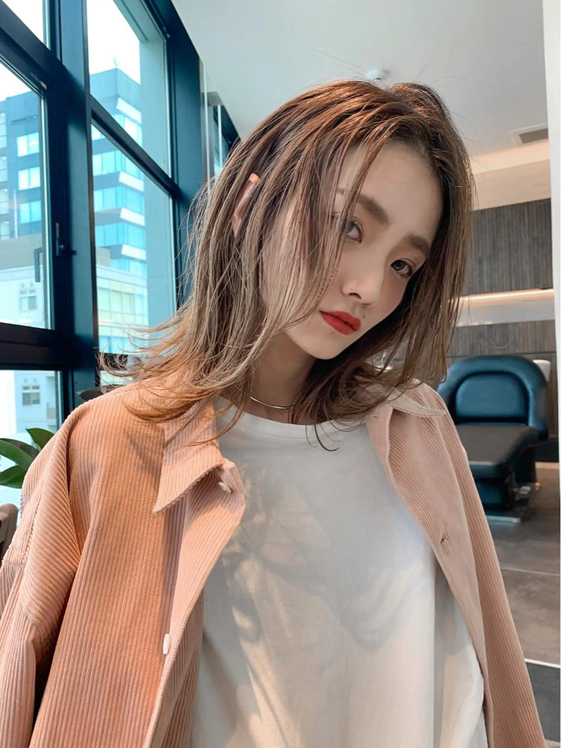 ミディアム カラー カット ヘアカラー トリートメント リピート率No.1✨ ユウキのヘアスタイル