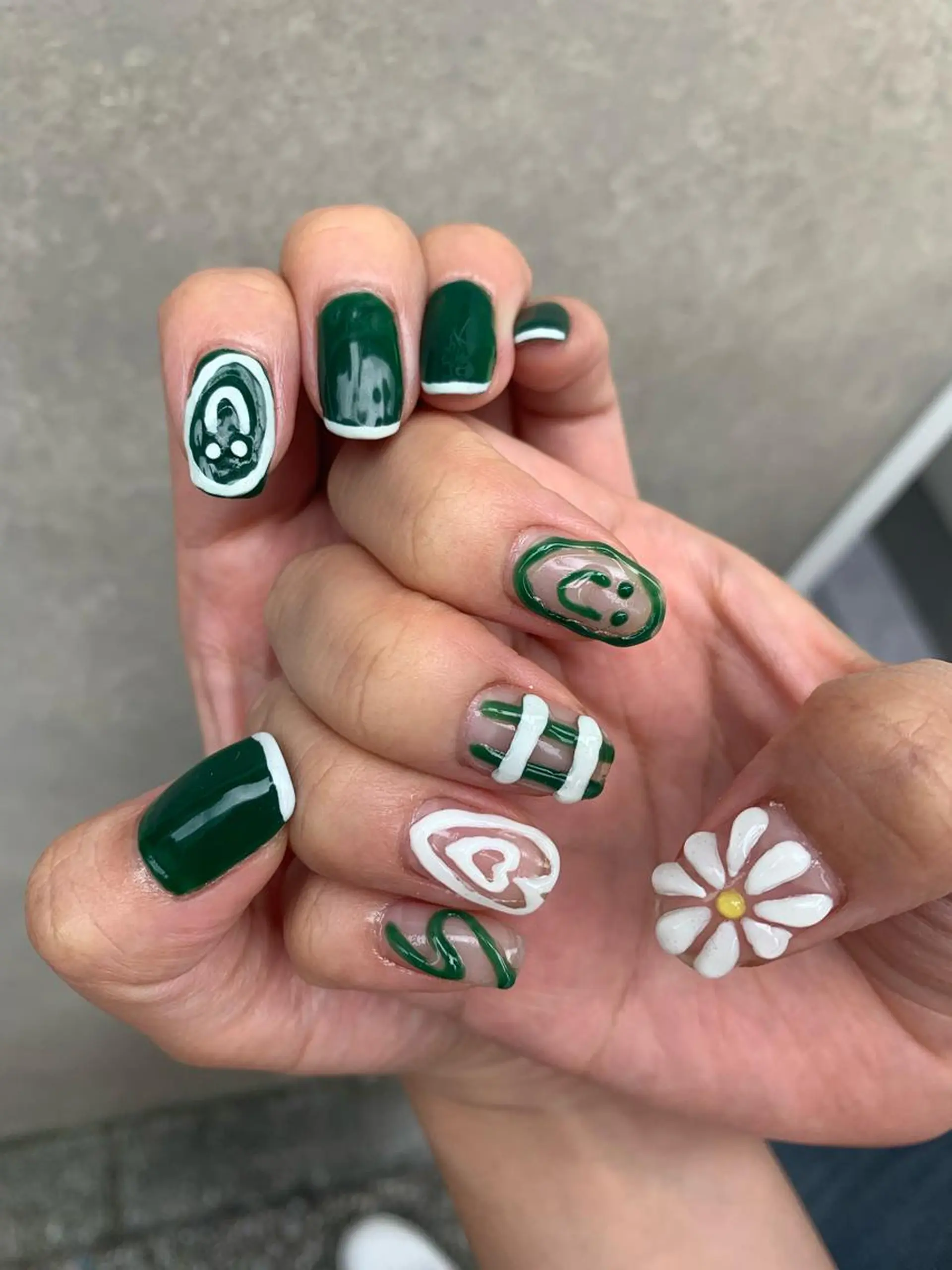 ネイル クリアネイル ハンドネイル Kureha/ネイル トレンドヘアのヘアスタイル