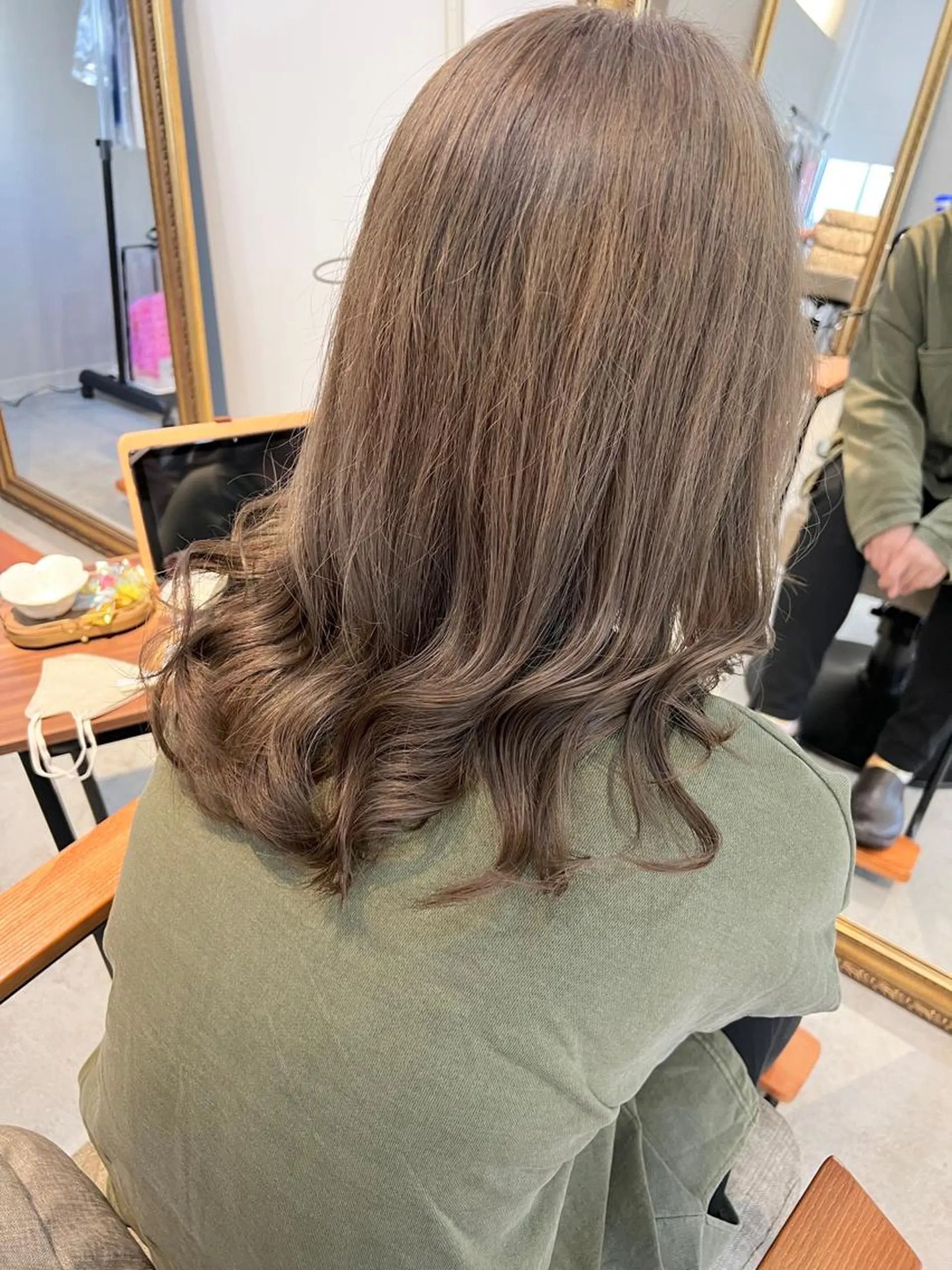 セミロング カラー ヘアカラー 目を惹く艶髪/髪質 改善カラー🤎ぐっちのヘアスタイル