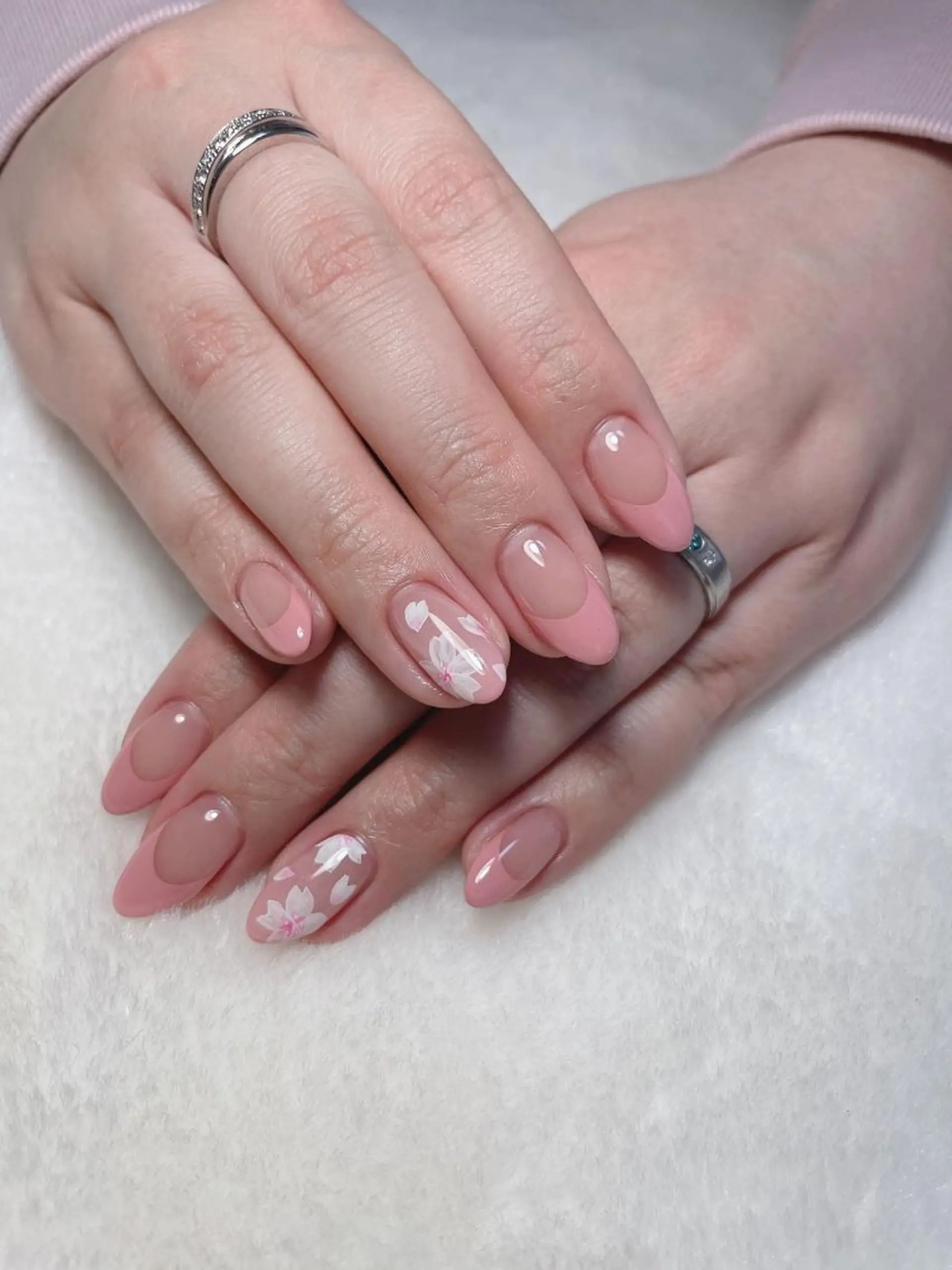 ネイル アートネイル 桜ネイル フレンチネイル kipinail 川﨑えりかのネイルデザイン
