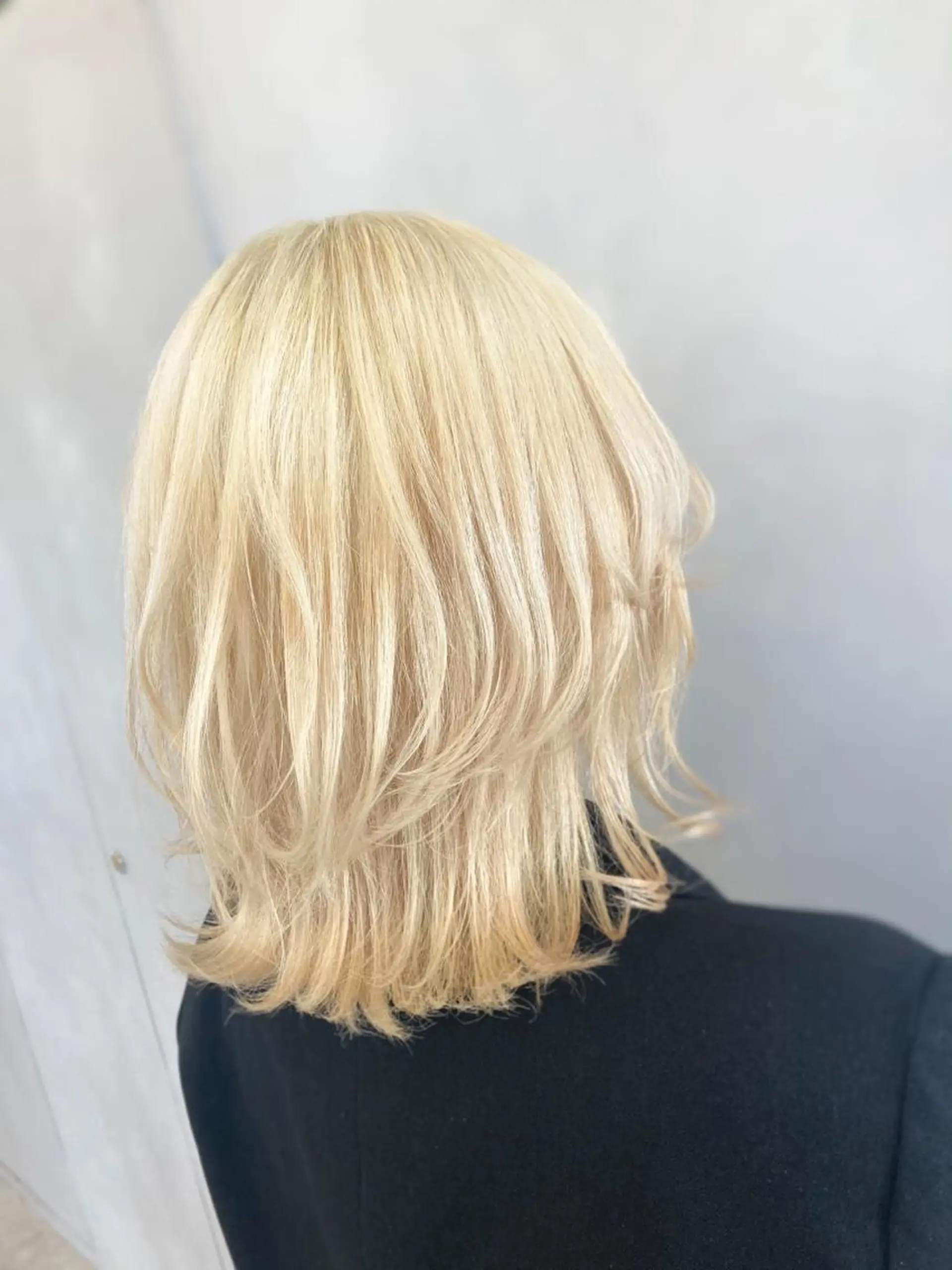 ミディアム カラー meme原宿所属・ブロンド・ハイトーン ／遠藤将太のヘアスタイル