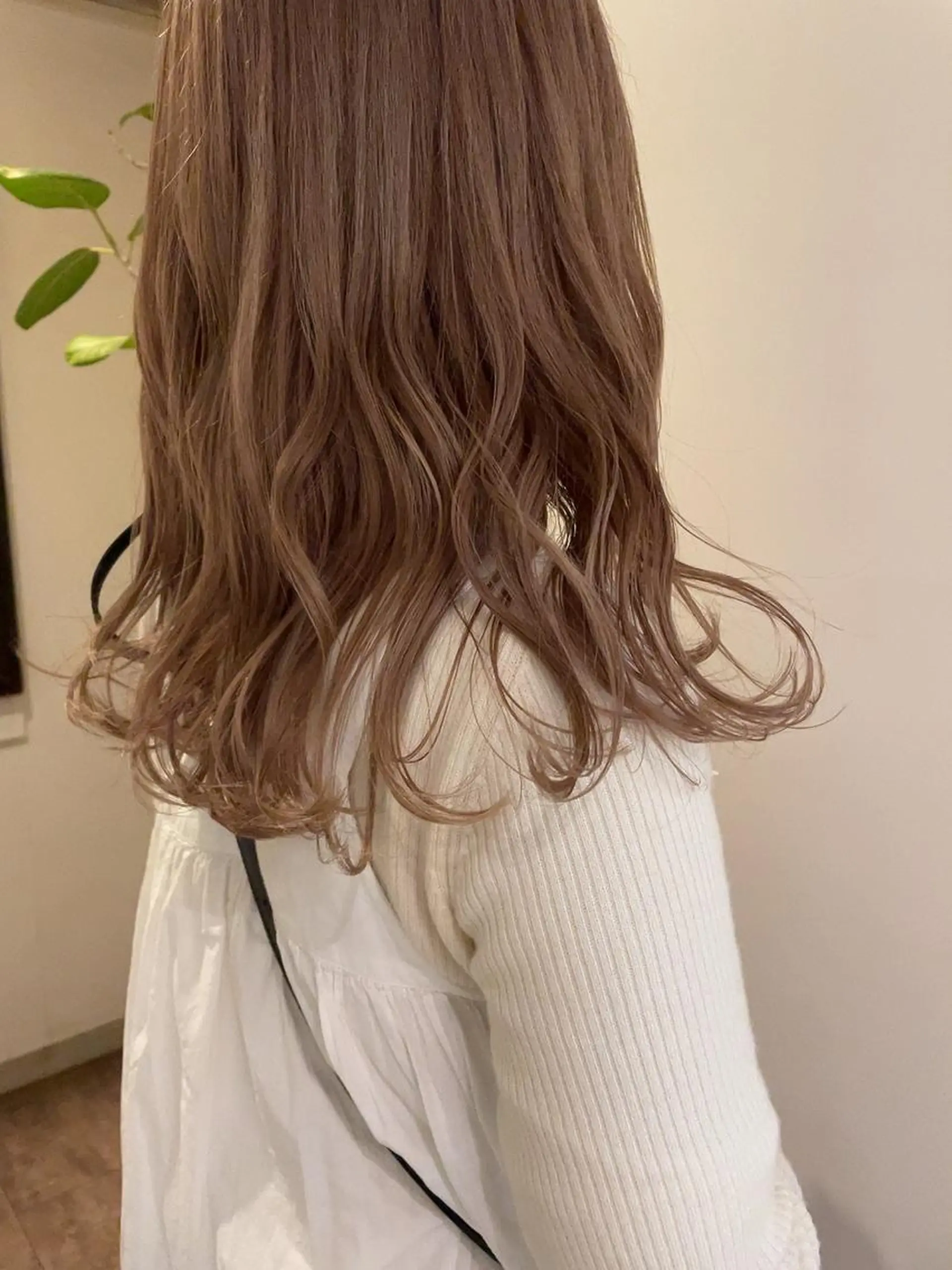 ミディアム カラー classic 新横浜所属・大人girly🛋️ 🤍yukakoのヘアスタイル