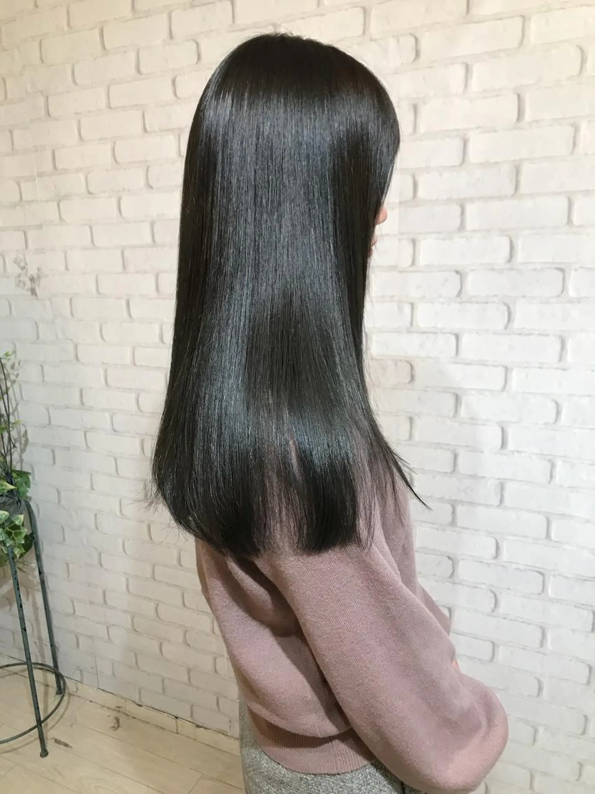 ミディアム カラー アディクシーカラー エクステ（レミー毛） NINEのヘアスタイル