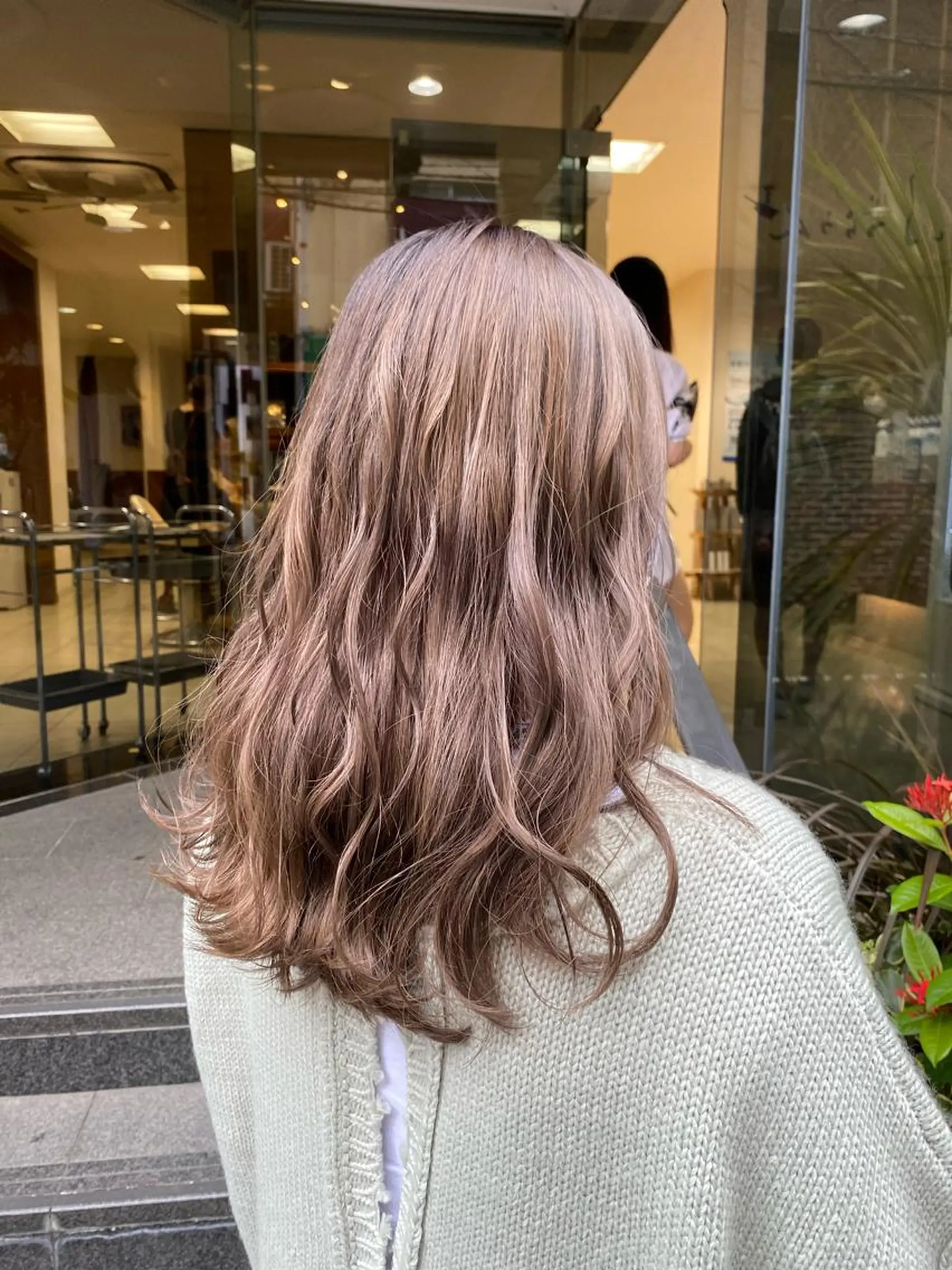 ロング カラー ブリーチ指名No.1 Daikiのヘアスタイル