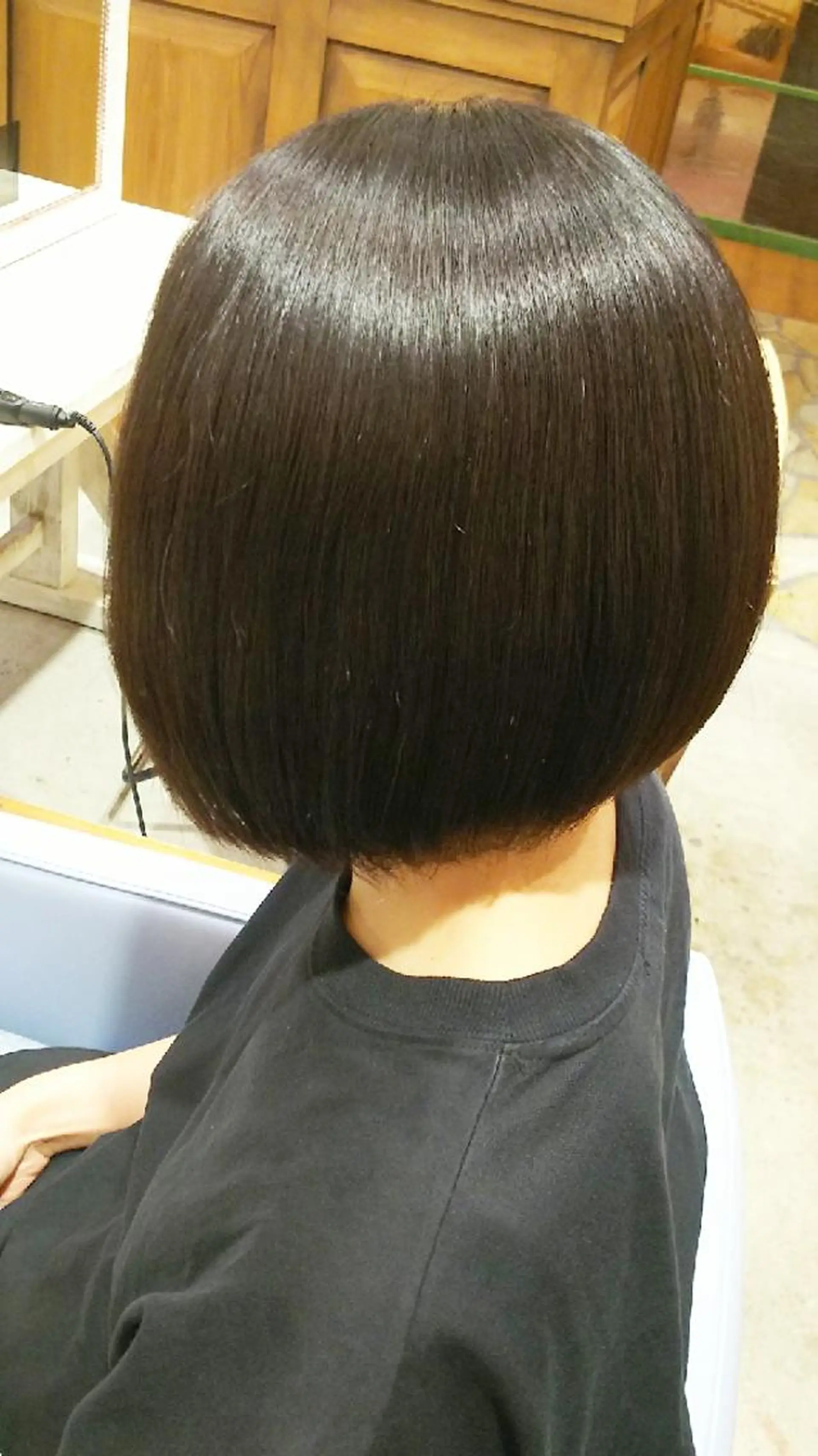 ショート 前下がりボブ ボブ 縮毛矯正 LUXBE GALLERY なんば駅前店所属・ラックスビーギャラリ ー AKICOのヘアスタイル