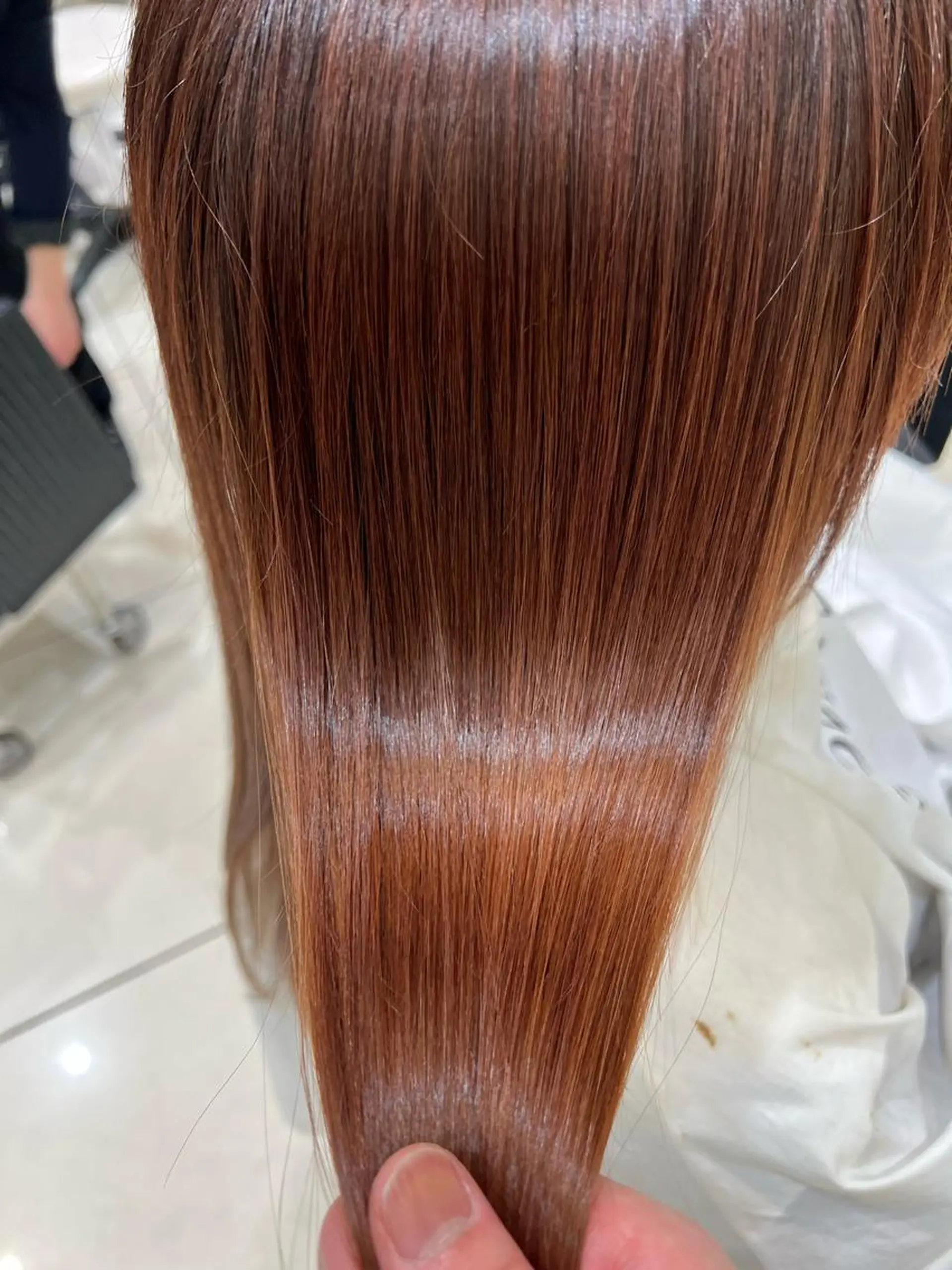 ミディアム ☃️顔周りレイヤー グレージュSHUTOのヘアスタイル