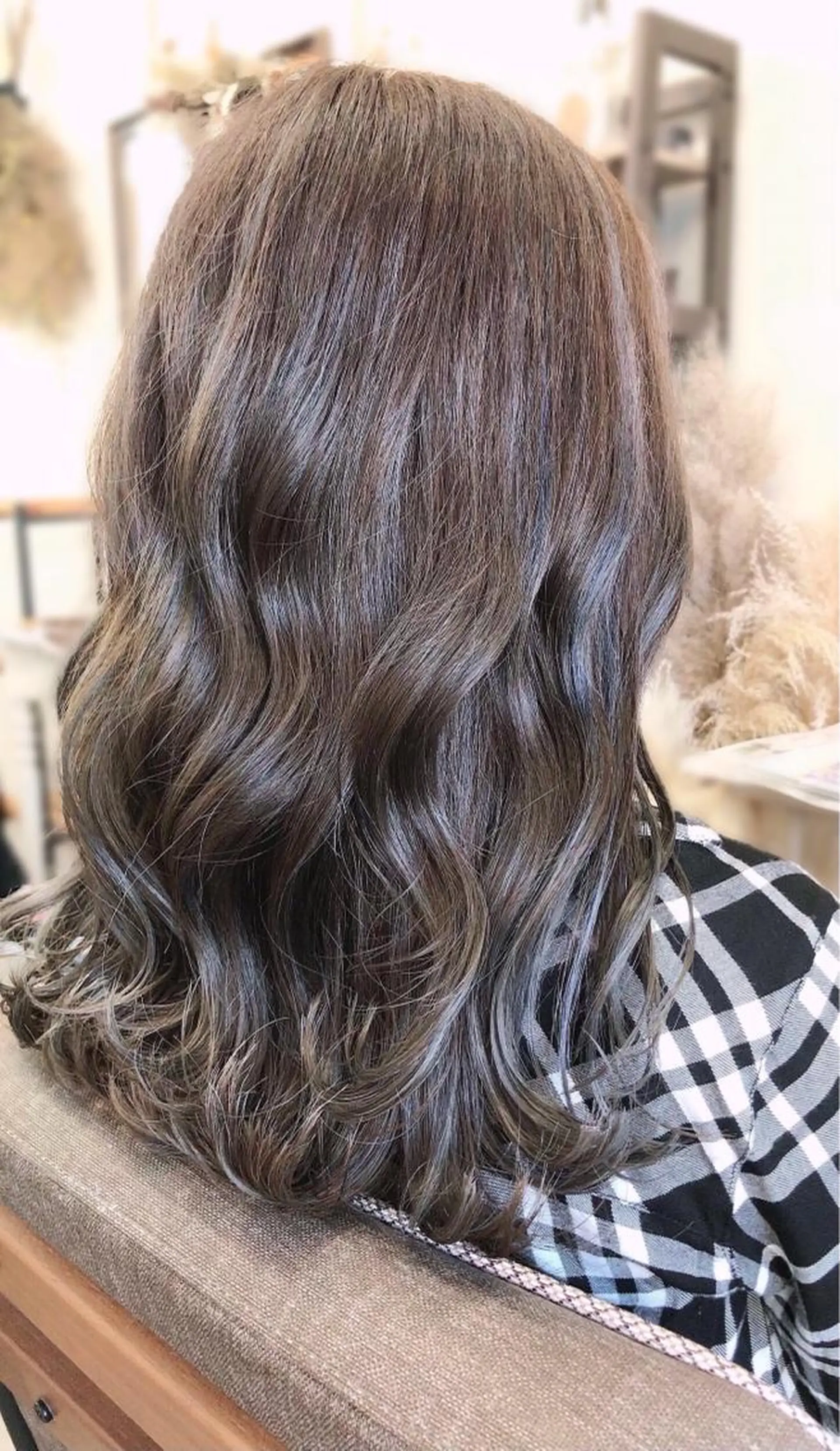 ロング カラー アッシュ ブリーチ ケアブリーチ ハイライトカラー ラベンダーカラー hair works raptureのヘアスタイル