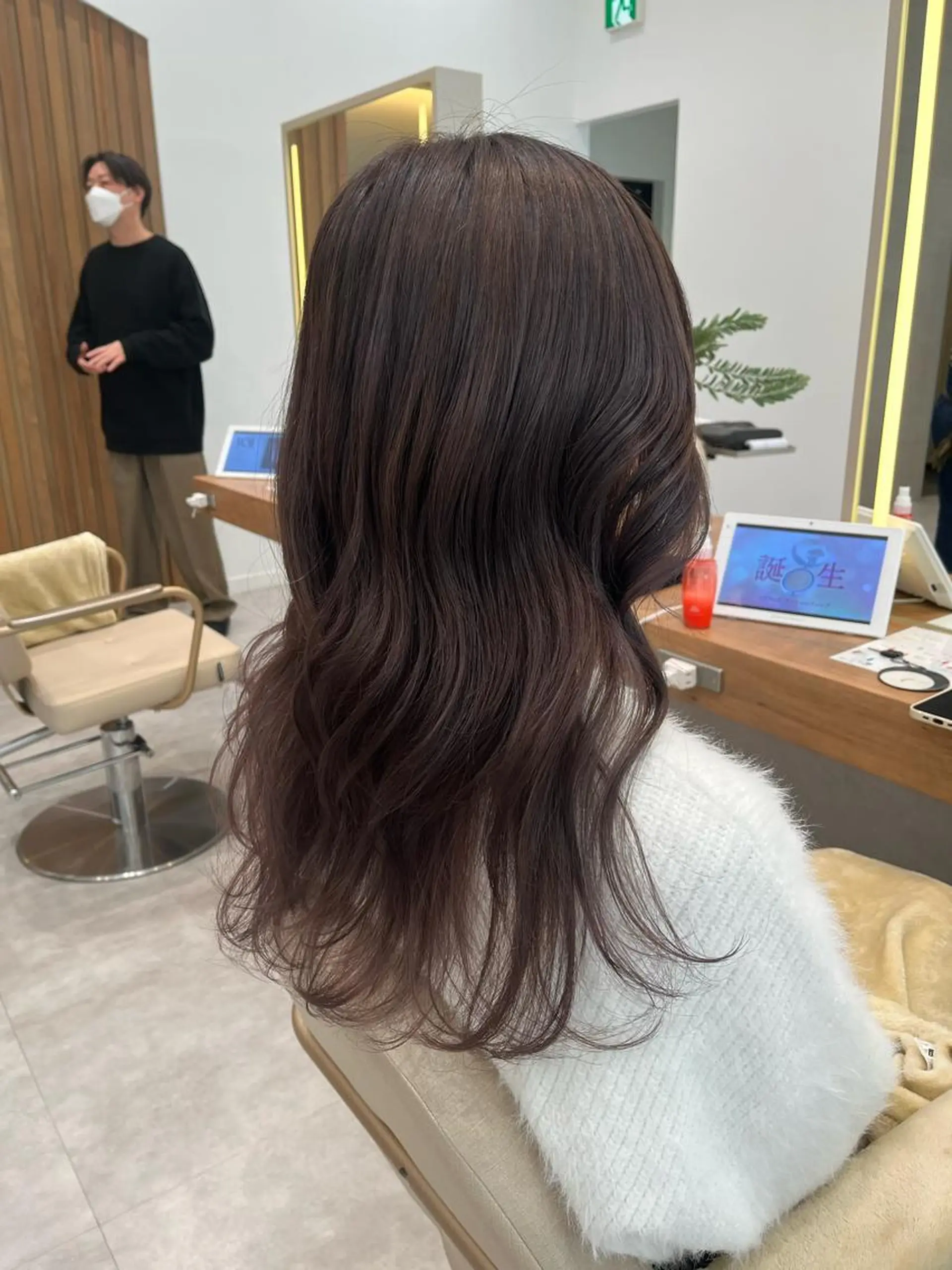 ロング 木野田 萌のヘアスタイル