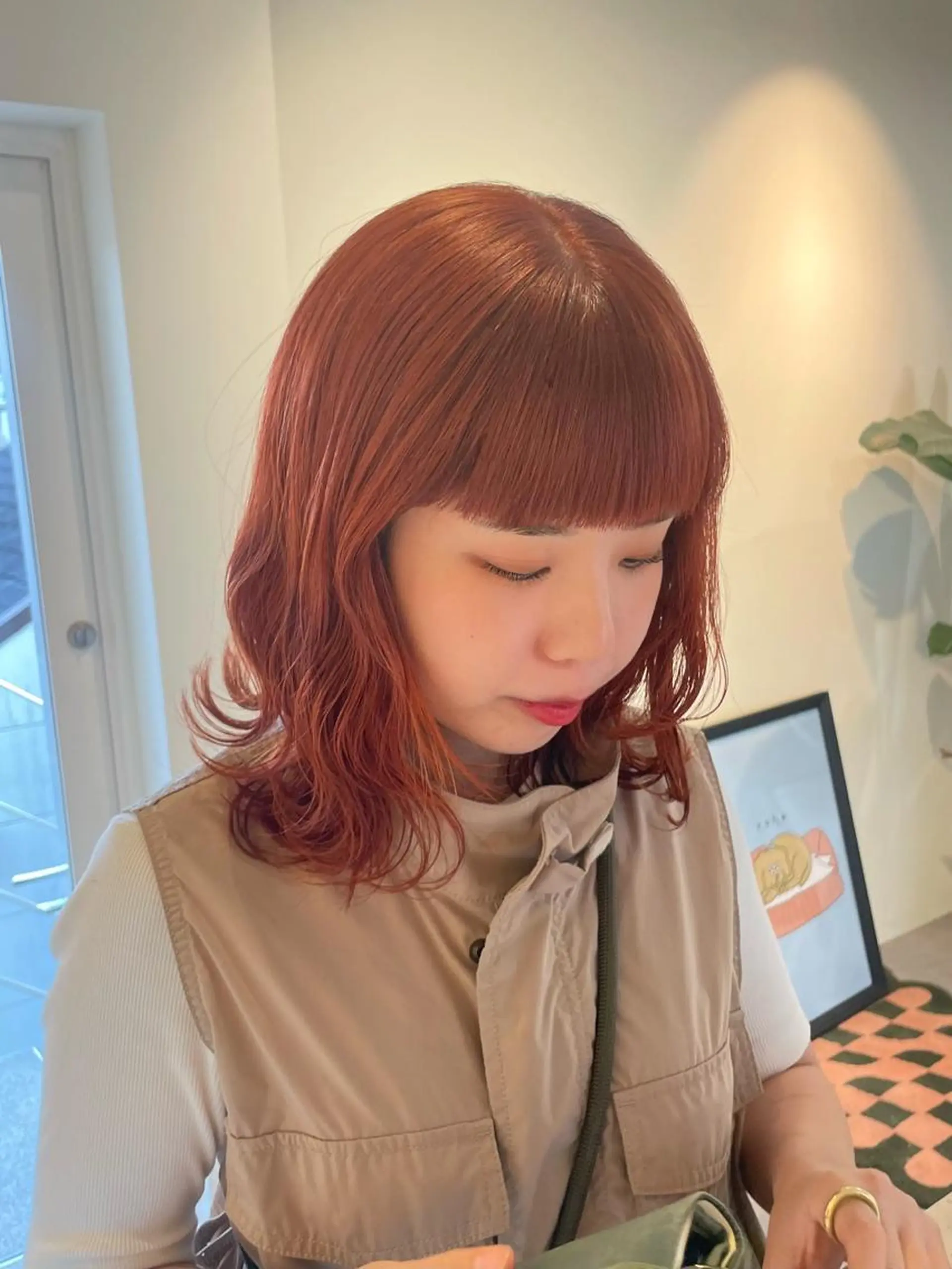 カラー 若月 あやかのヘアスタイル