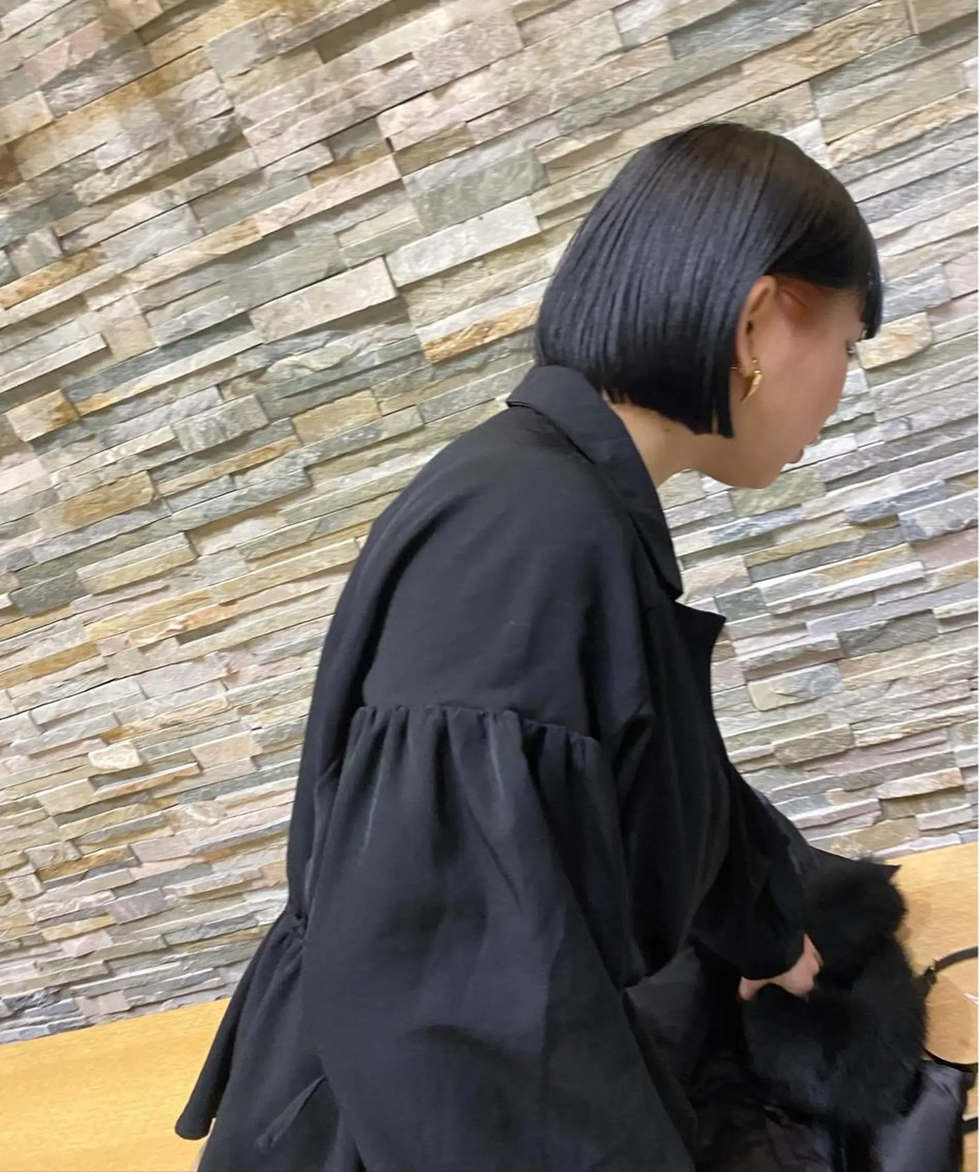 ショート 髪と音処　マトぺ所属・デザインカラー/ボブ ブリーチカラー/ユリのヘアスタイル