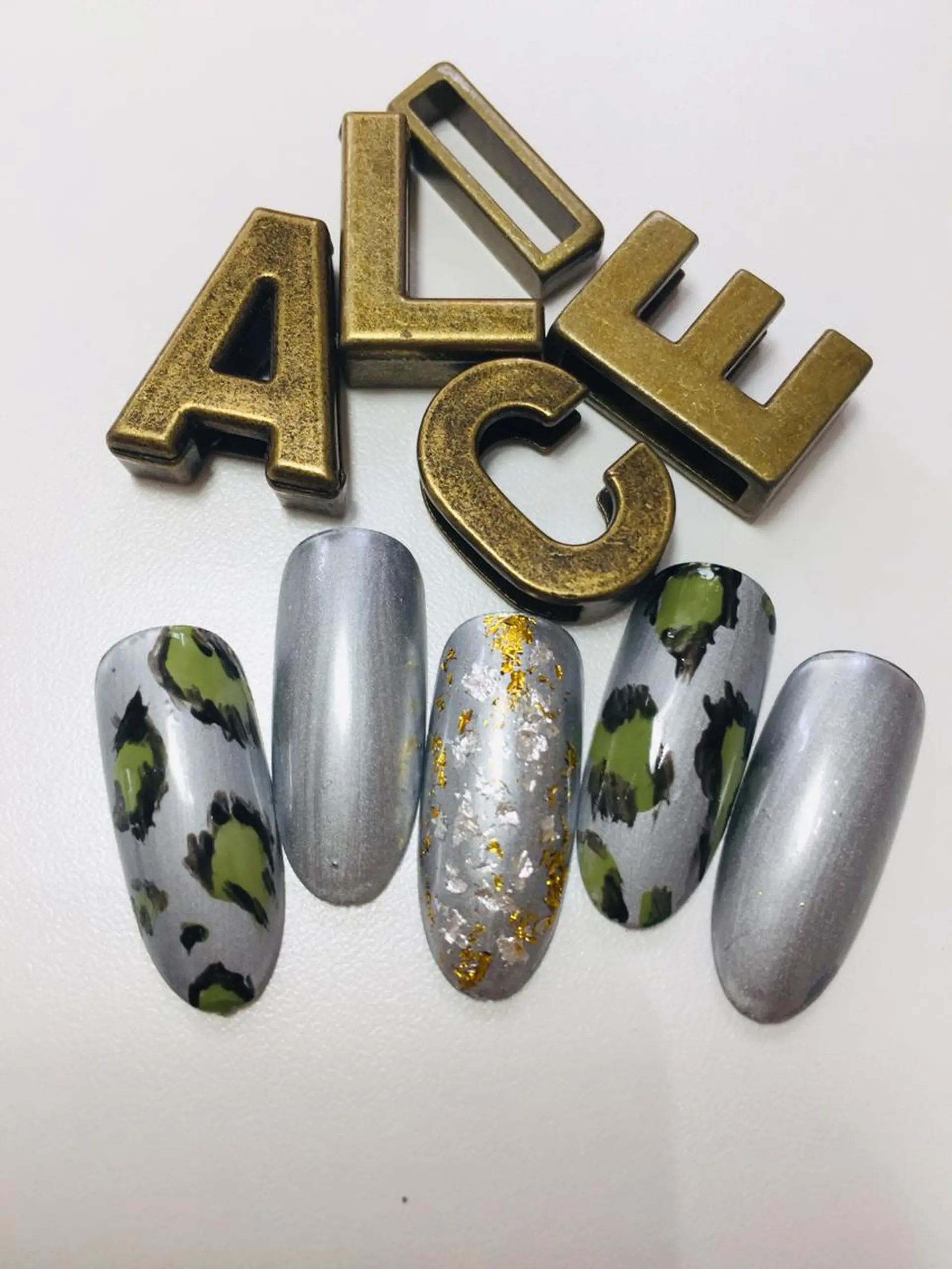 ネイル アニマル柄 美容室Alice kyoのネイルデザイン