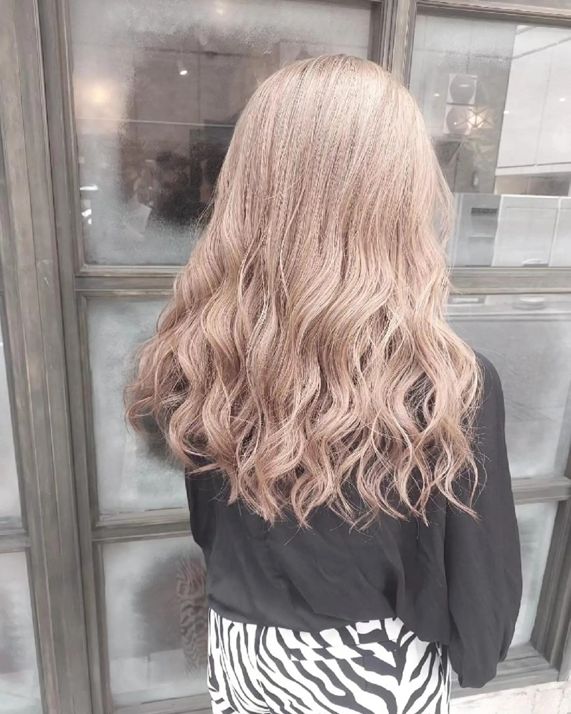 ロング カラー ダブルカラー ヘアカラー トリートメント grow上野御徒町【グロウ】所属・ブリーチ・ハイトーン 特化🎉内山のヘアスタイル