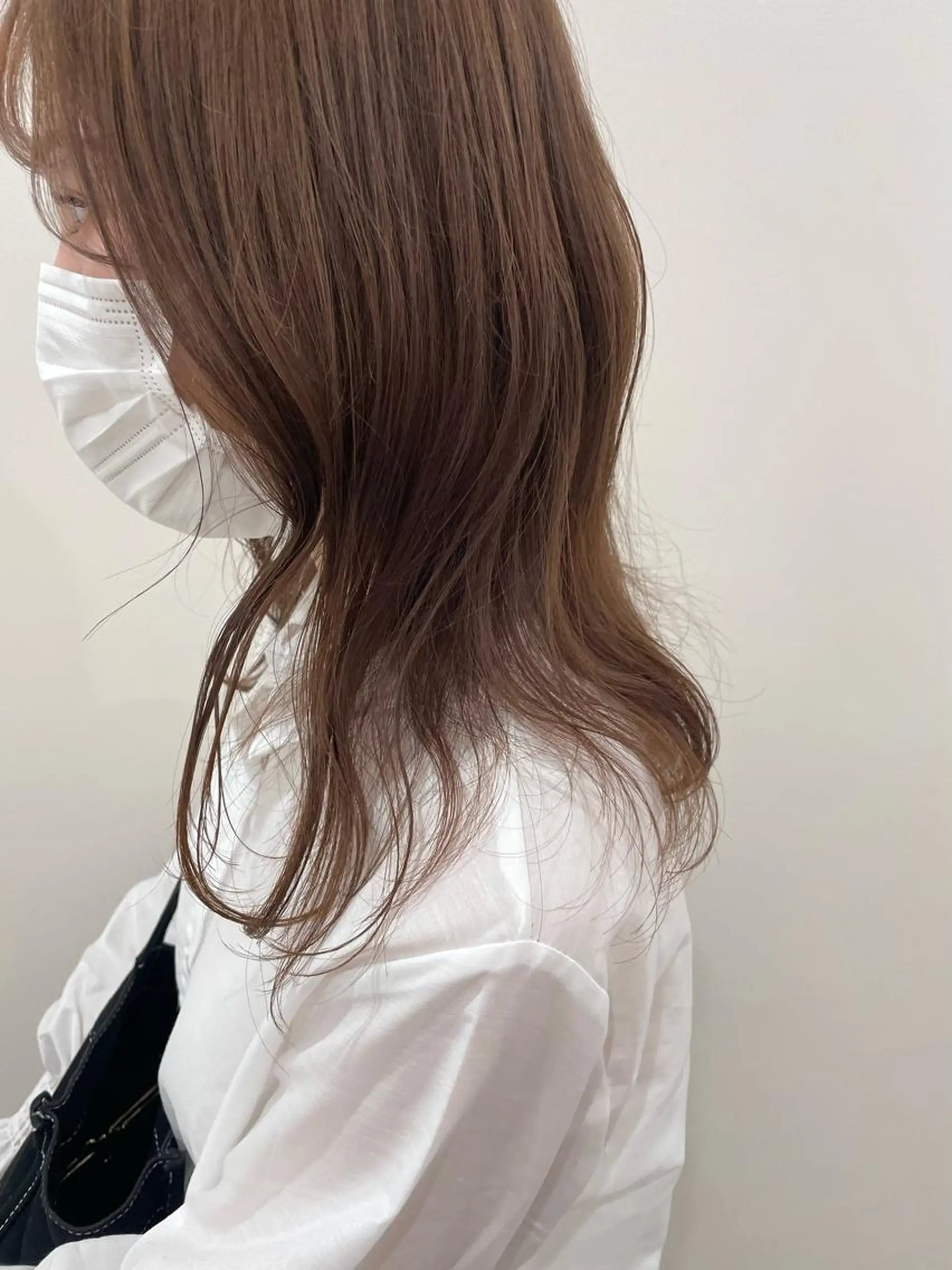 セミロング カラー akane .のヘアスタイル