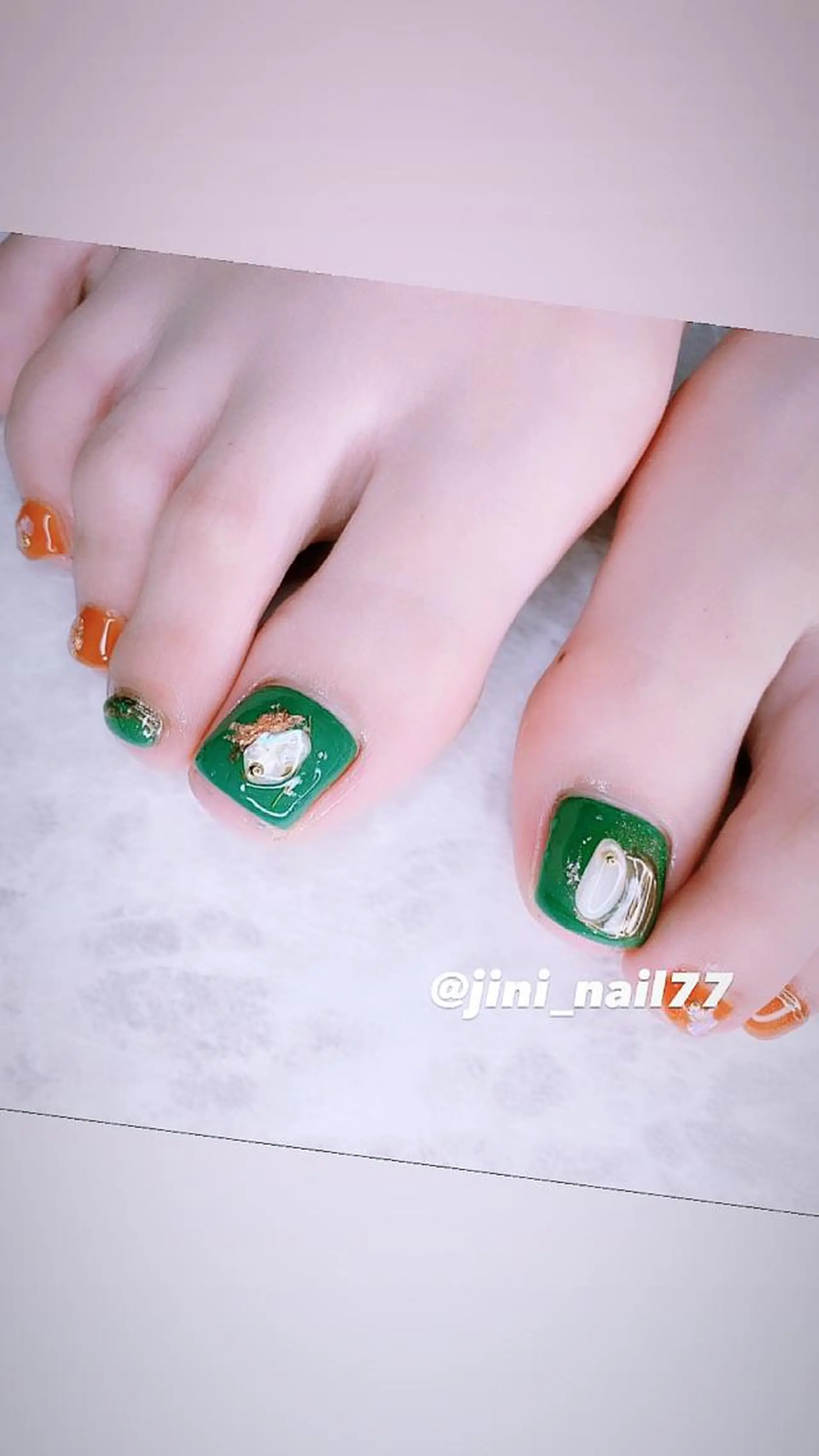 ネイル フットネイル JINI NAIL所属・ジニ ネイルのネイルデザイン