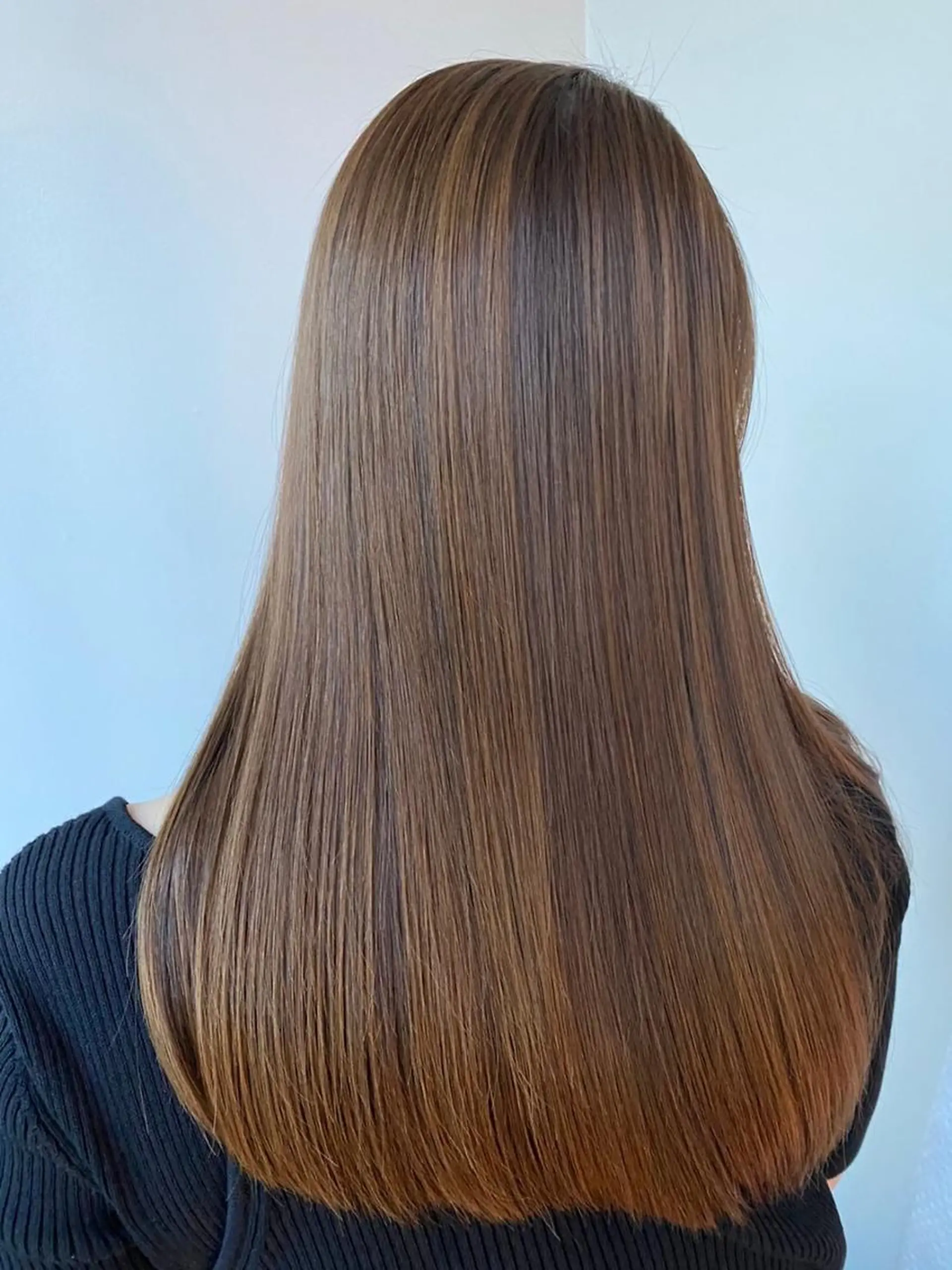 カラー TENSHO ハイトーンレイヤーのヘアスタイル