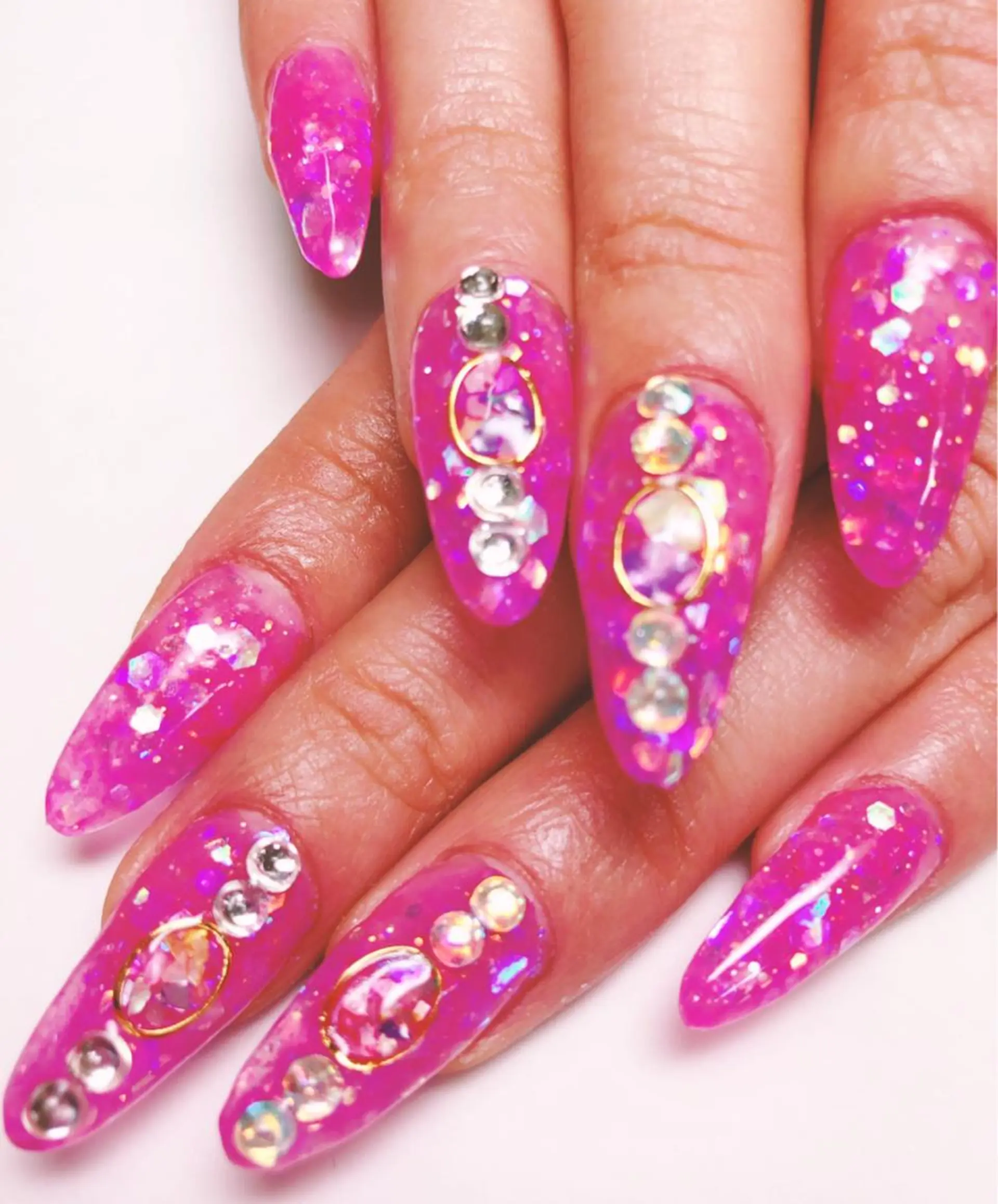 ネイル bijou所属・相馬 礼菜のネイルデザイン