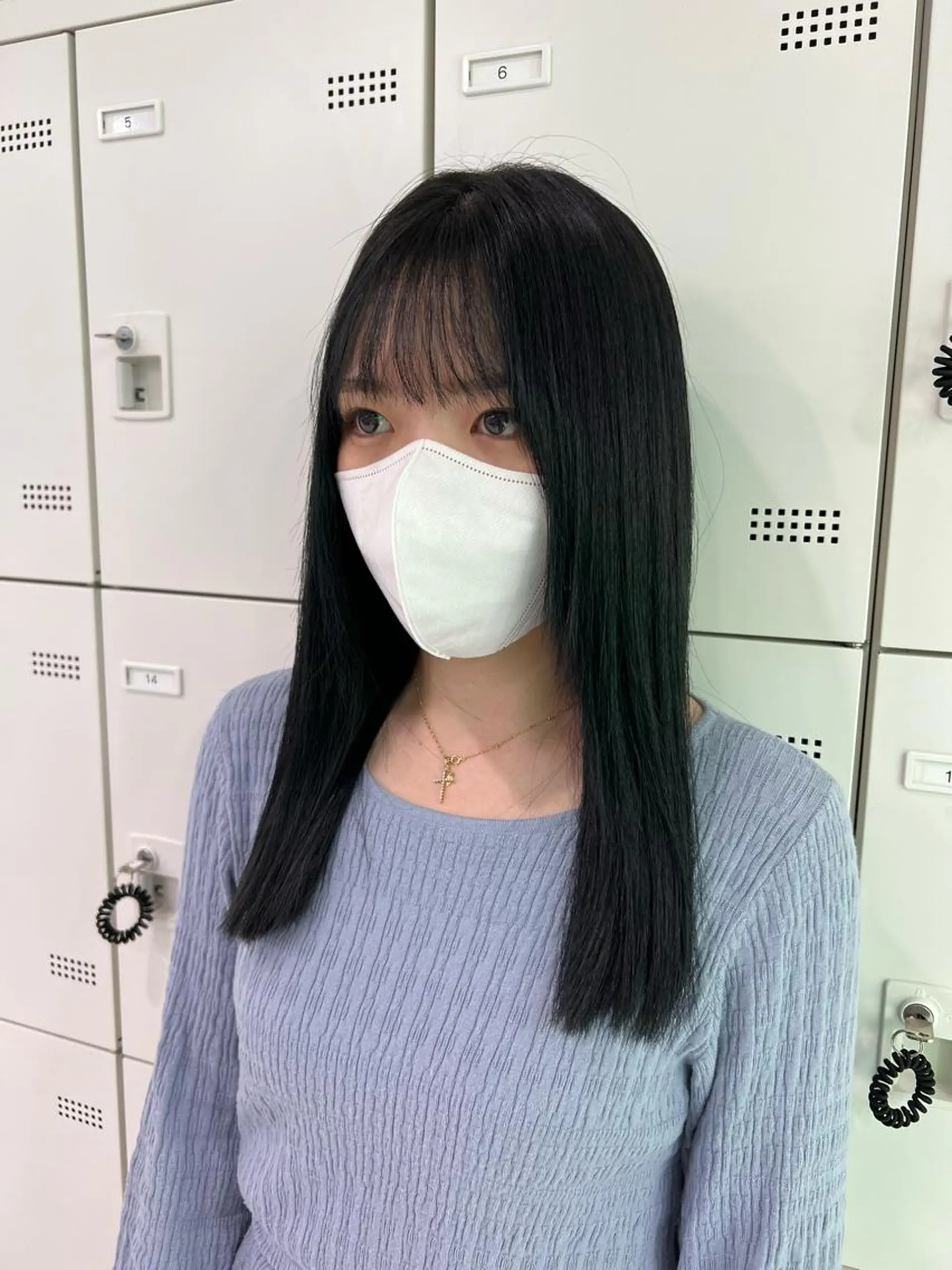 ロング カラー 黒髪 ブルーカラー ブルーブラック 髪質改善 トリートメント まつパ/ケア ブリーチ/sEnAのヘアスタイル