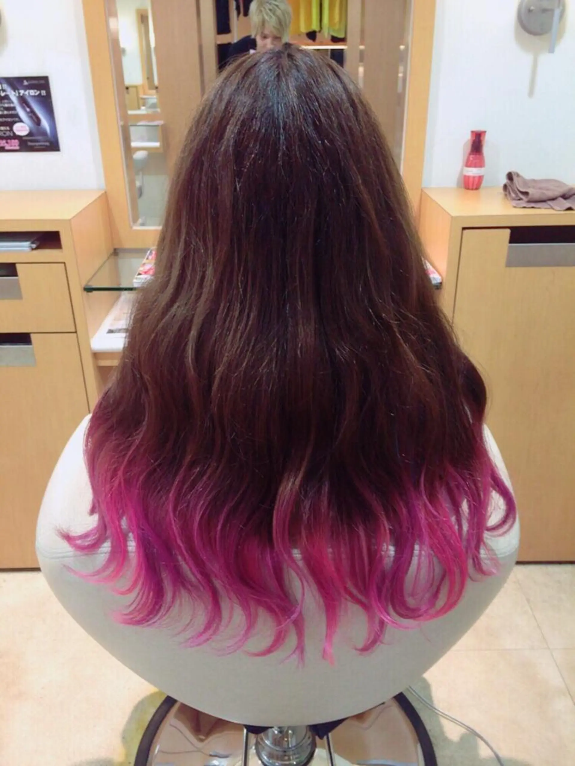 カラー バレイヤージュ ブリーチ グラデーションカラー ピンクカラー バイオレットカラー 🐝肥田 しょーと🐝のヘアスタイル