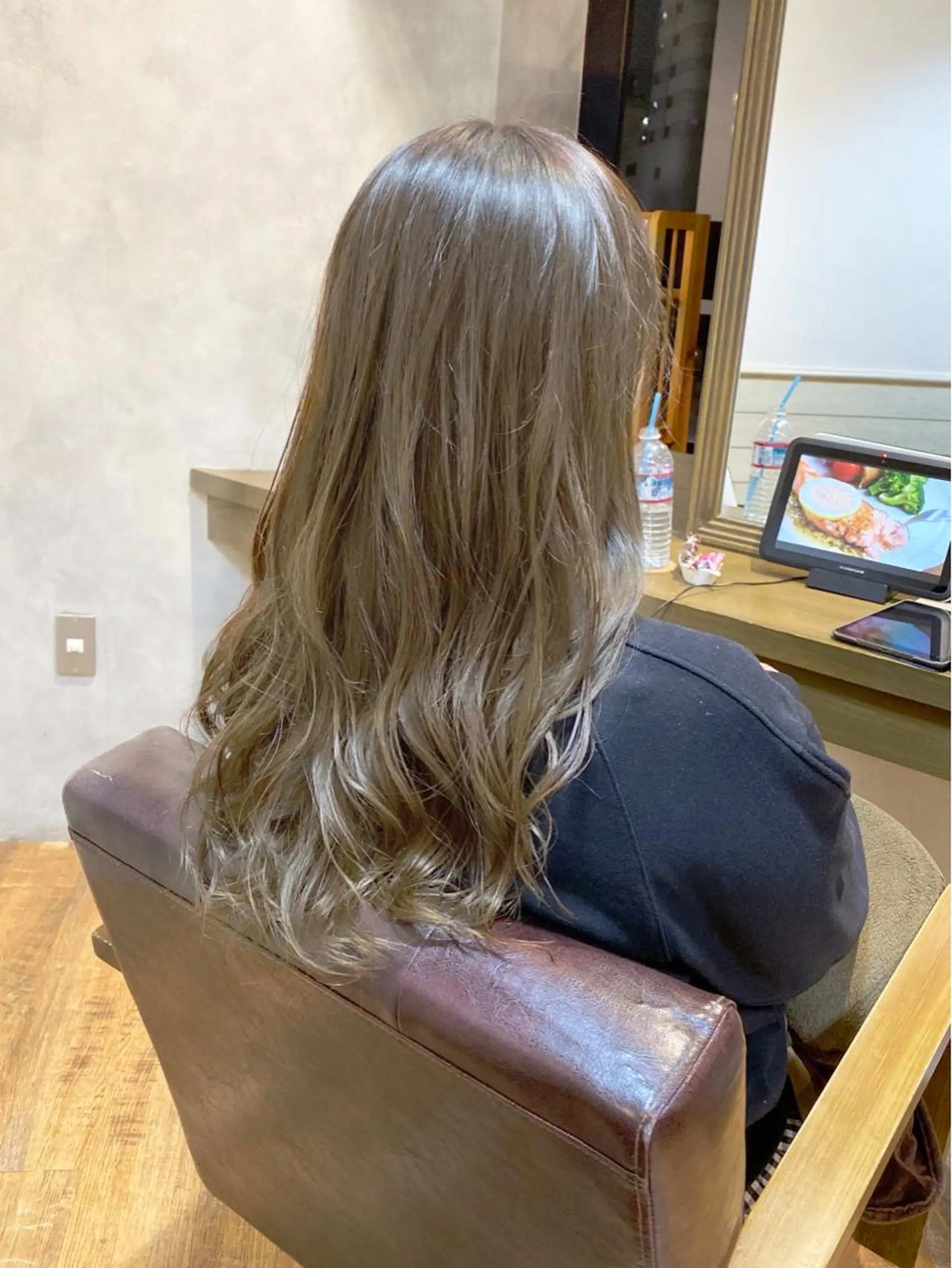 セミロング カラー ベージュカラー 透明感カラー ヘアカラー トリートメント 髪質改善くすみカラー 🍀/石川大輔のヘアスタイル
