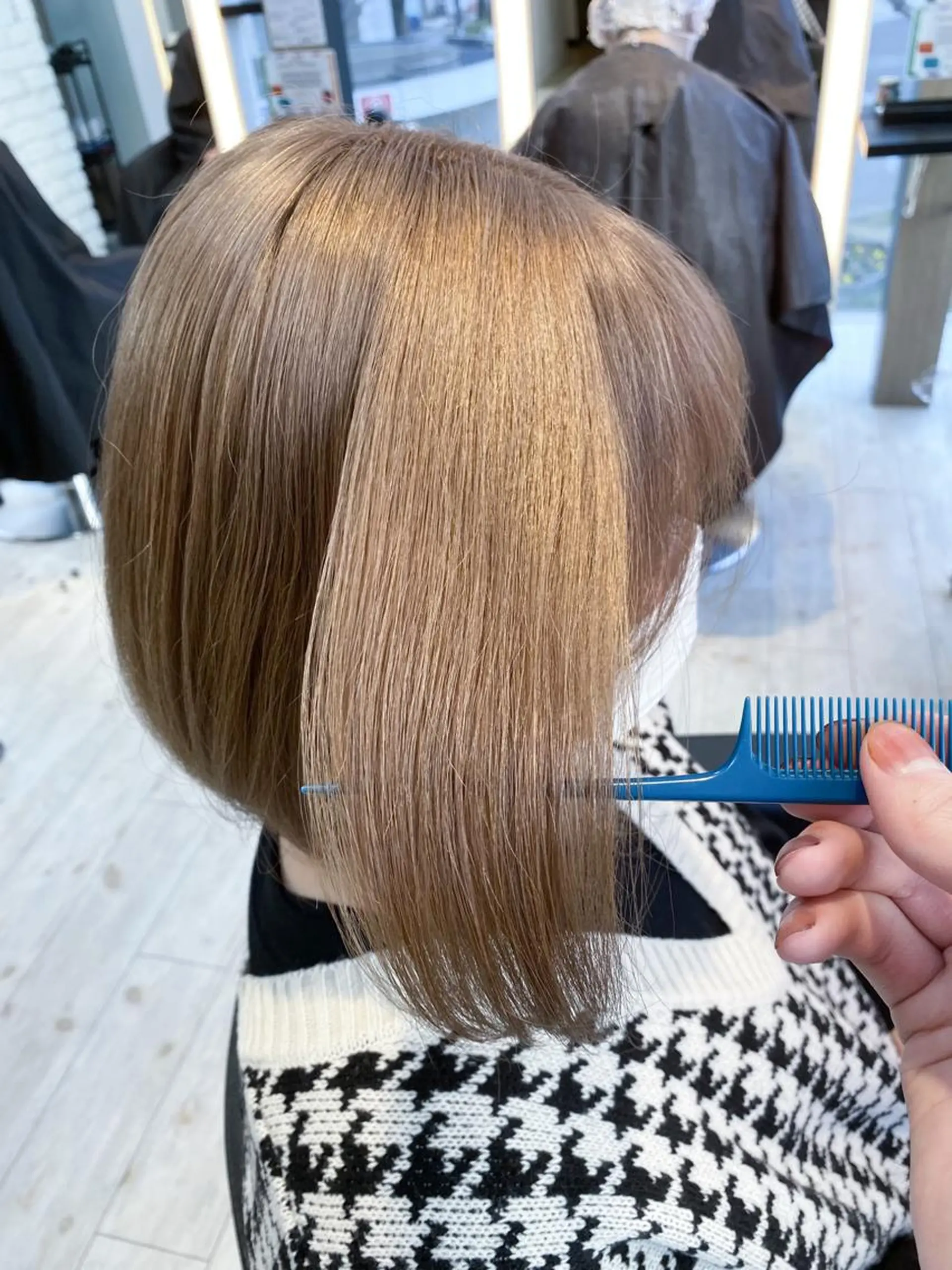 カラー ベージュカラー ミルクティーベージュ 鈴木/縮毛矯正/ ブリーチ/ボブ/のヘアスタイル