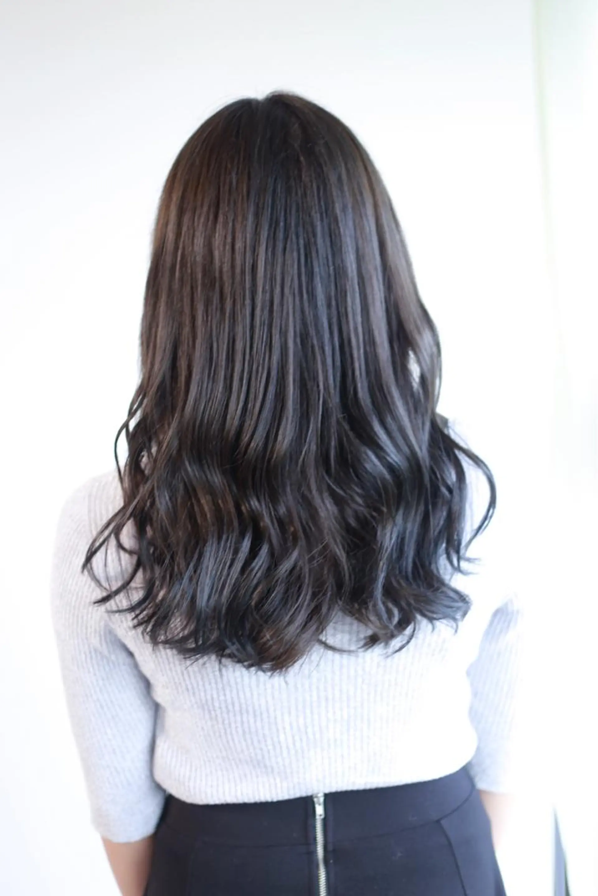 カラー アッシュ ハイトーン/レイヤー /ケアブリーチ石川治のヘアスタイル