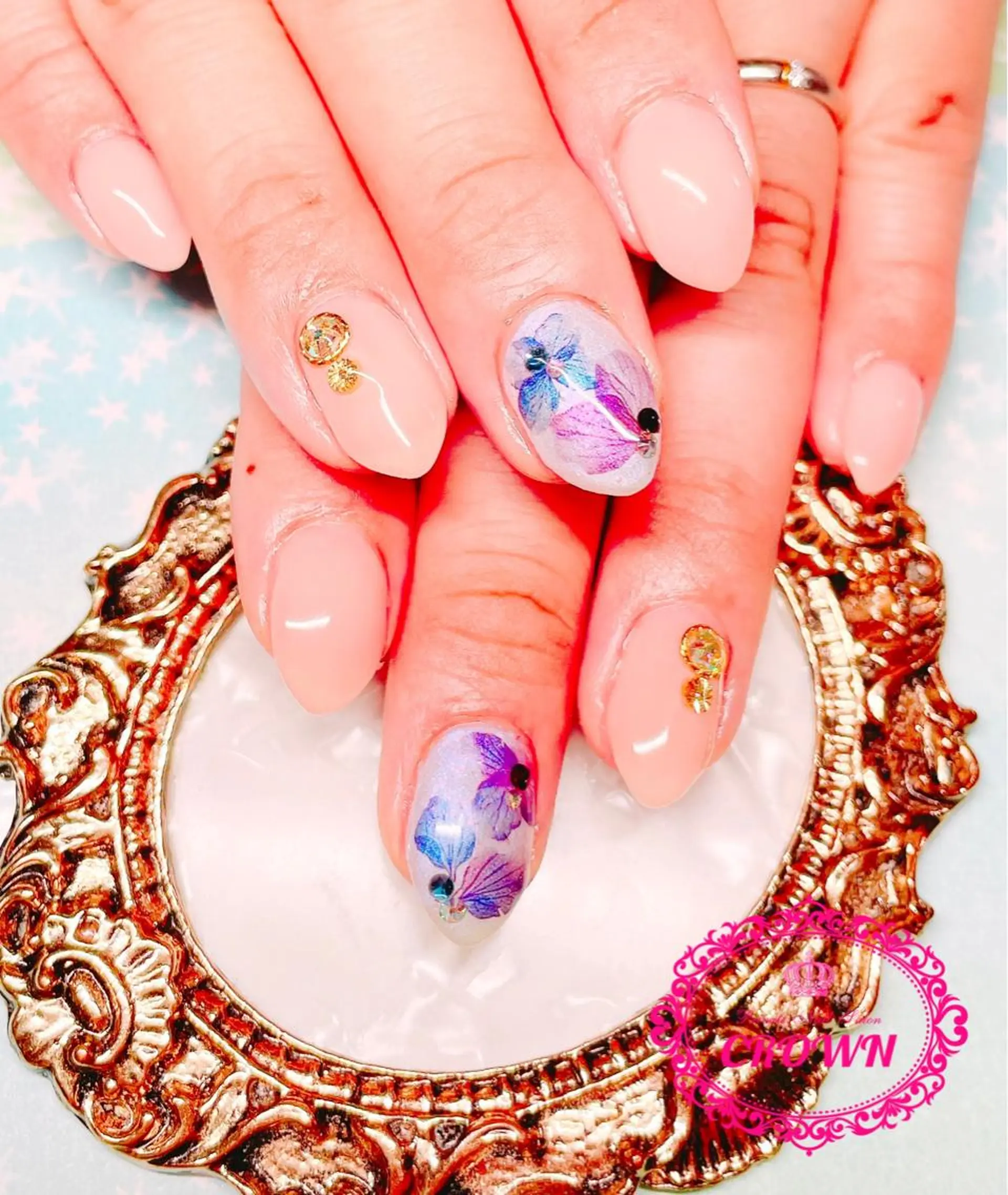 ネイル CROWN プライベートサロンのネイルデザイン