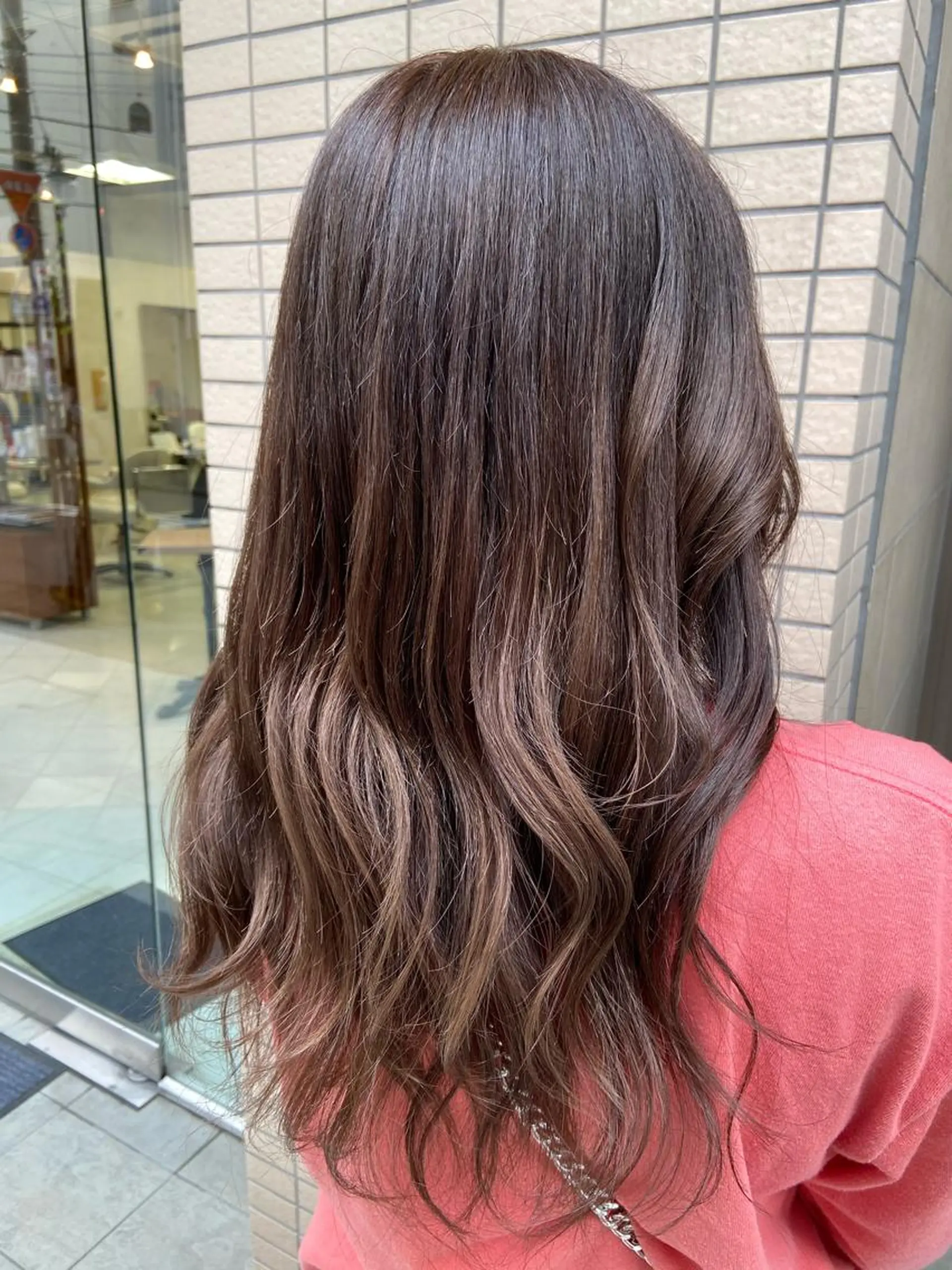 ロング カラー ブリーチ パープルカラー カット ヘアカラー トリートメント 菊地 美憂のヘアスタイル