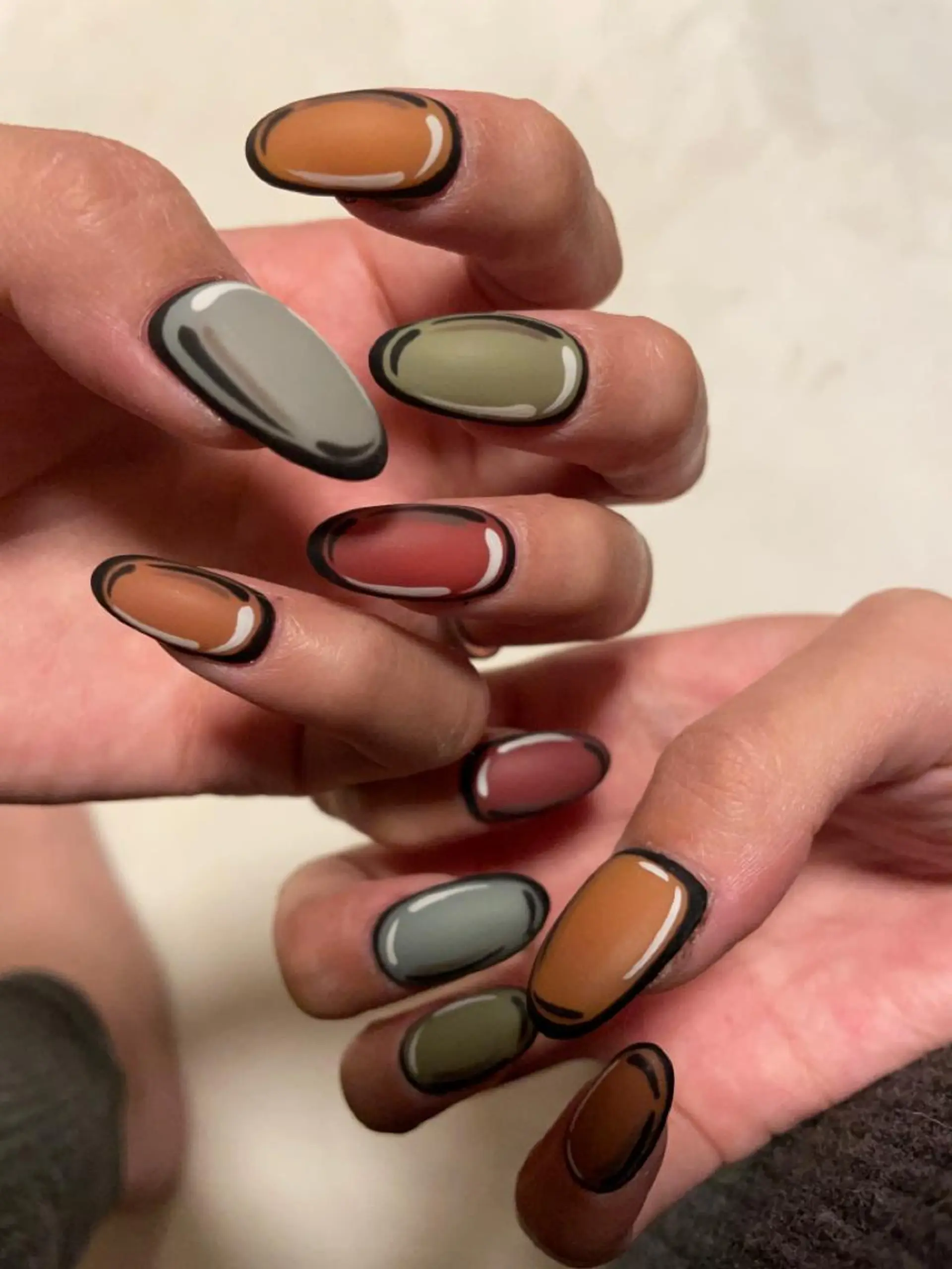 セミロング ネイル Parfum パルファンのネイルデザイン