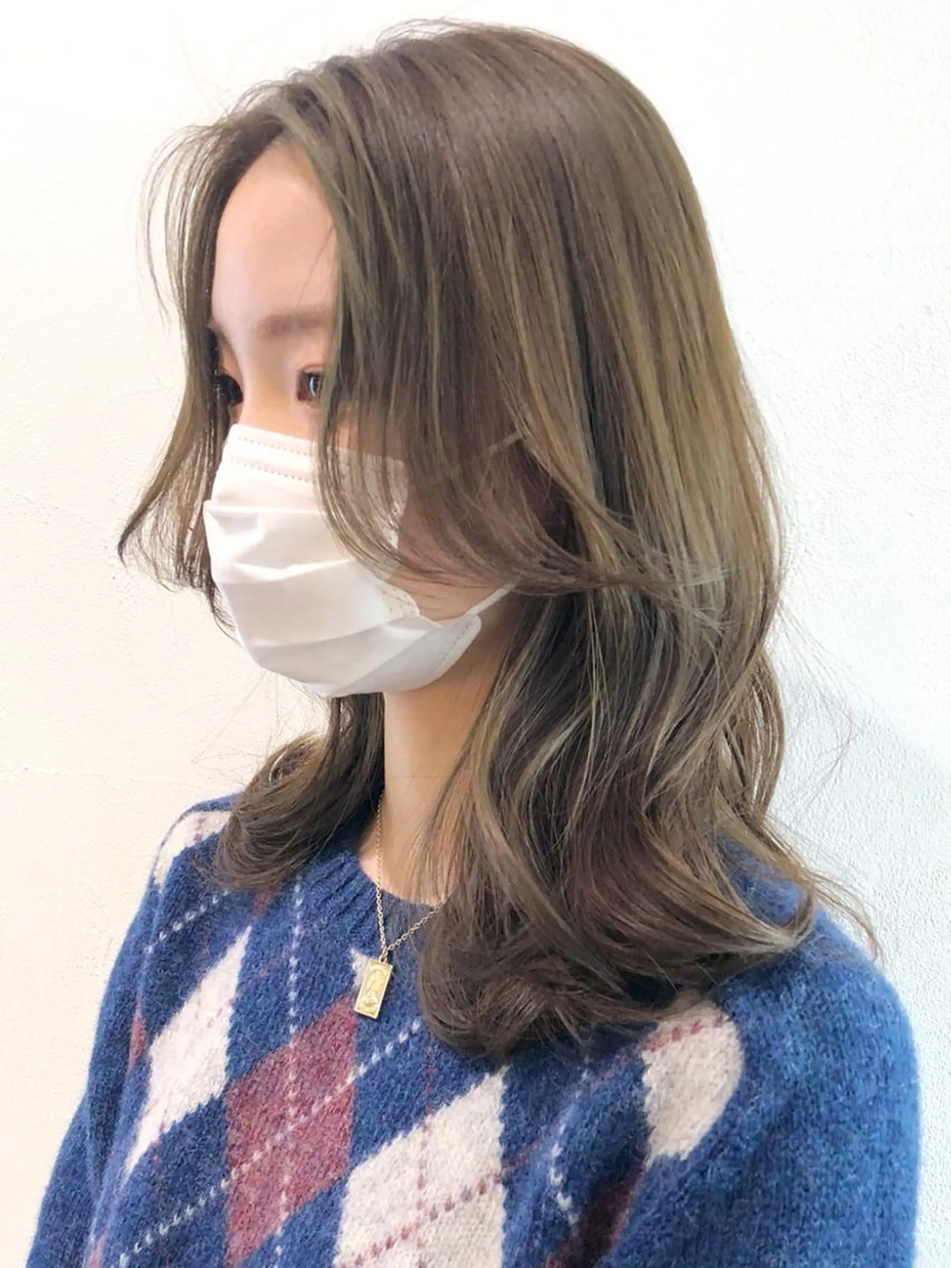 ミディアム パーマ ヘアアレンジ カラー ベージュカラー 天使の羽バング・フェザーバング ITbyALBUM 浦和店のヘアスタイル