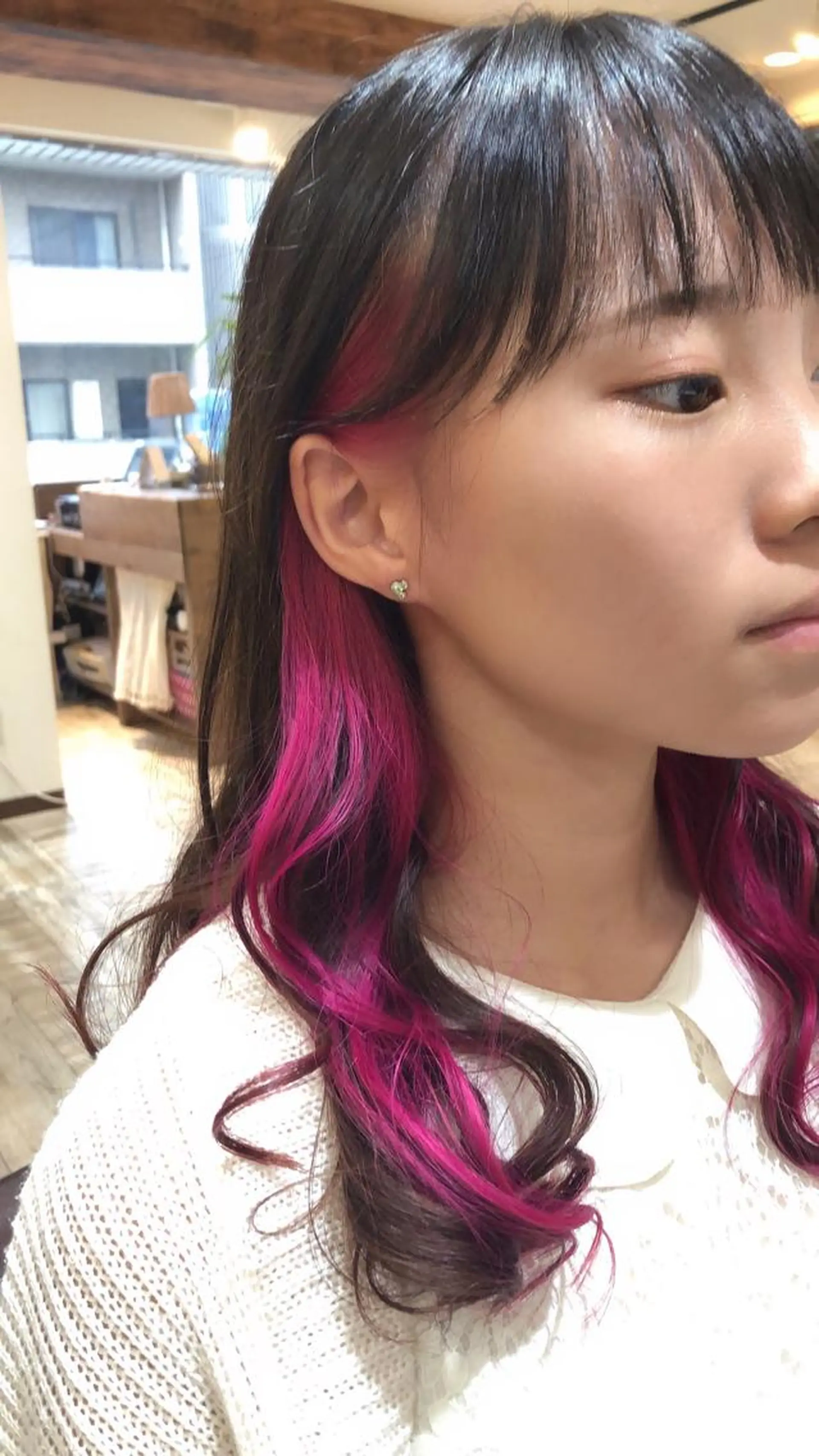 セミロング カラー ブリーチ インナーカラー ピンクカラー 学生 カット ヘアカラー トリートメント 【垢抜け大人髪】 TIARA西山のヘアスタイル