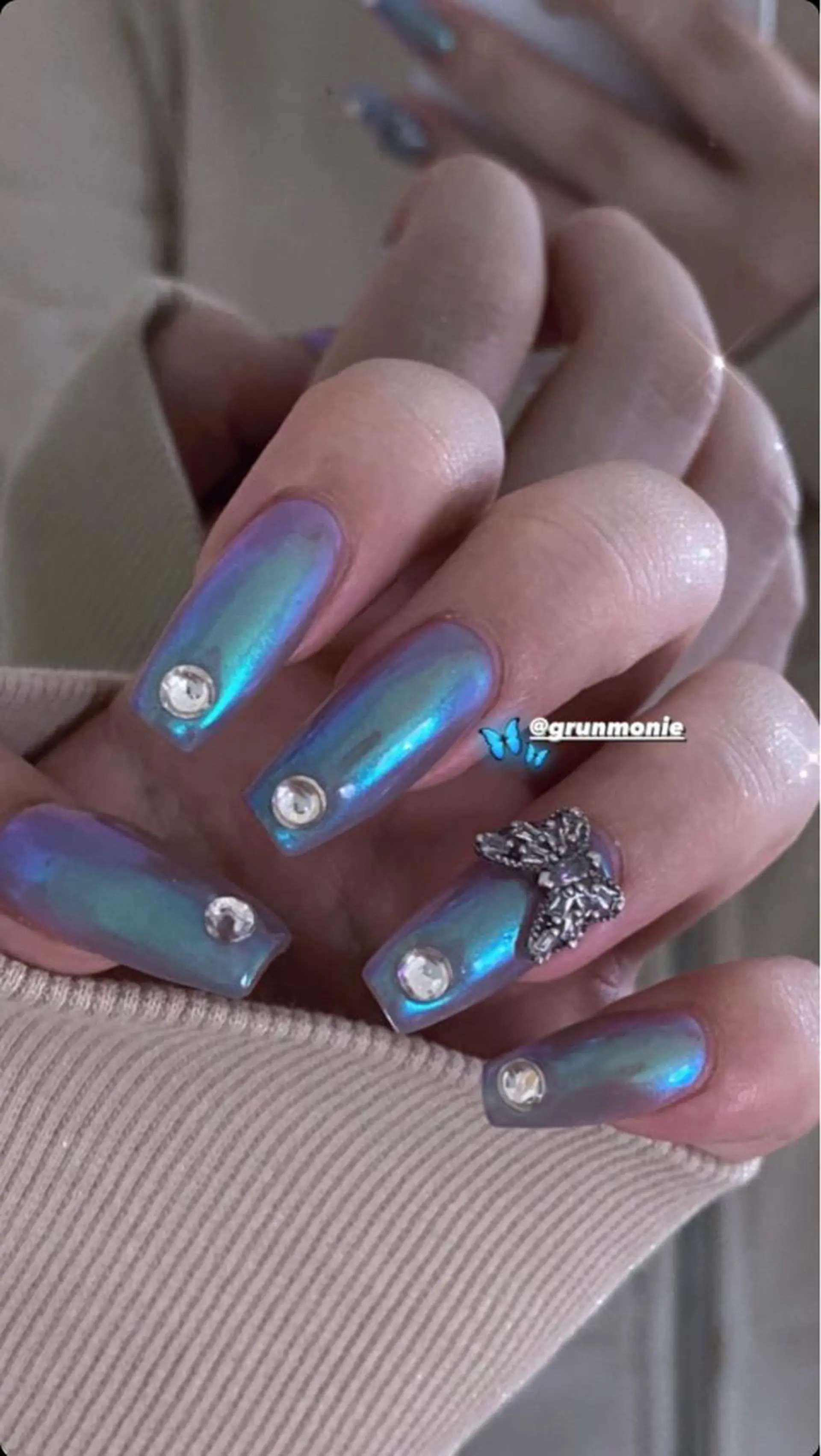 ネイル ハンドネイル Nail Salon L'arc所属・💊大阪/心斎橋 moni🧠のネイルデザイン