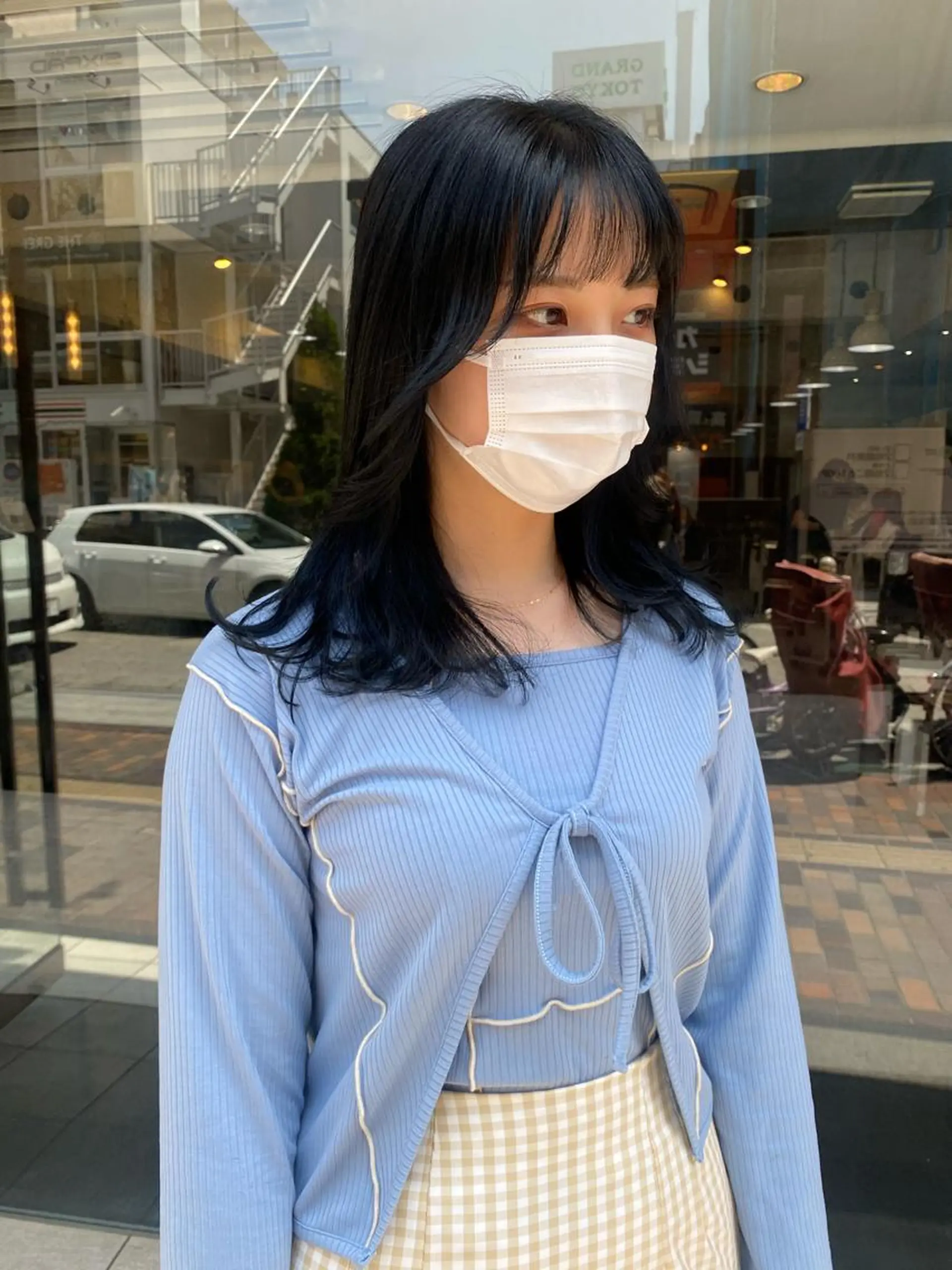 セミロング カラー パーマ ヘアアレンジ メンズ キッズ ネイル viewstokyo所属・mana 暖色カラーカットのヘアスタイル