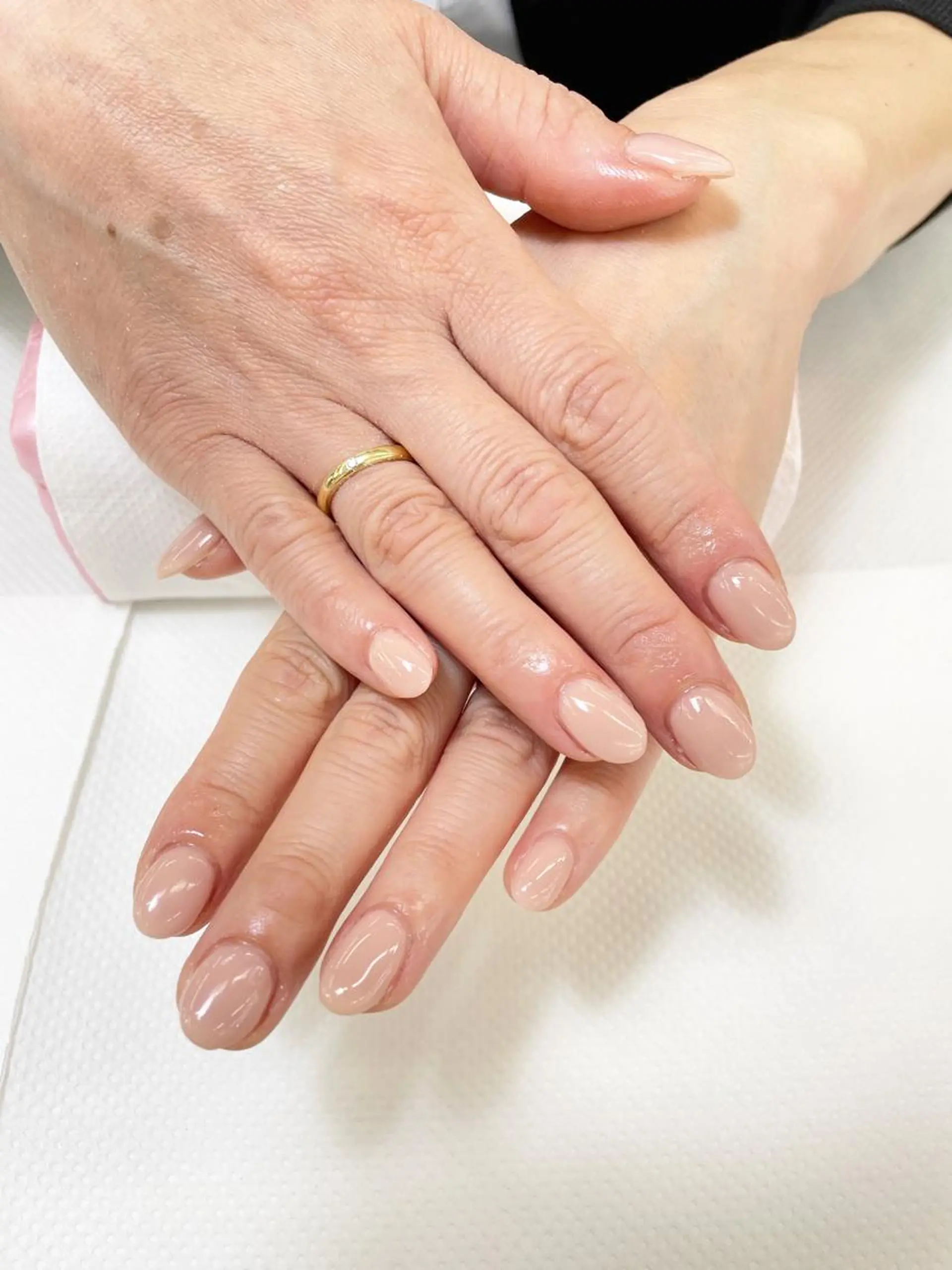 ネイル ジェルネイル グラデーション ワンカラーネイル ハンドネイル ᴷᴬᵀᴬᴳᴵᴿᴵ🧸 【MAXKELLY】のネイルデザイン