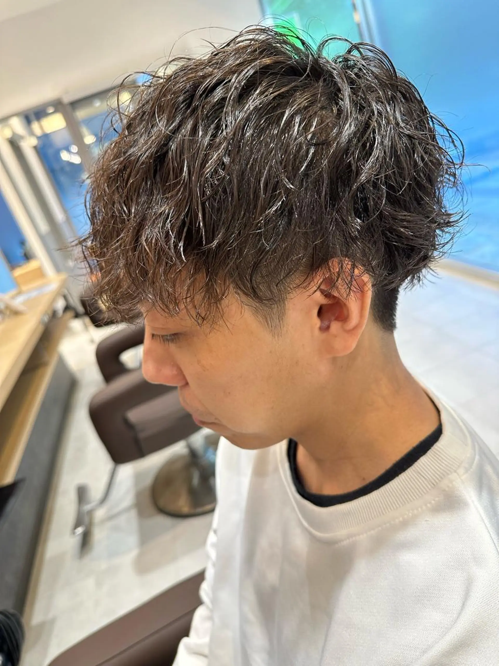 ショート パーマ メンズ フェードカット メンズパーマ ツイストスパイラルパーマ 刈り上げ 波巻きパーマ 💈メンズ特化 美容師サキ💈のヘアスタイル