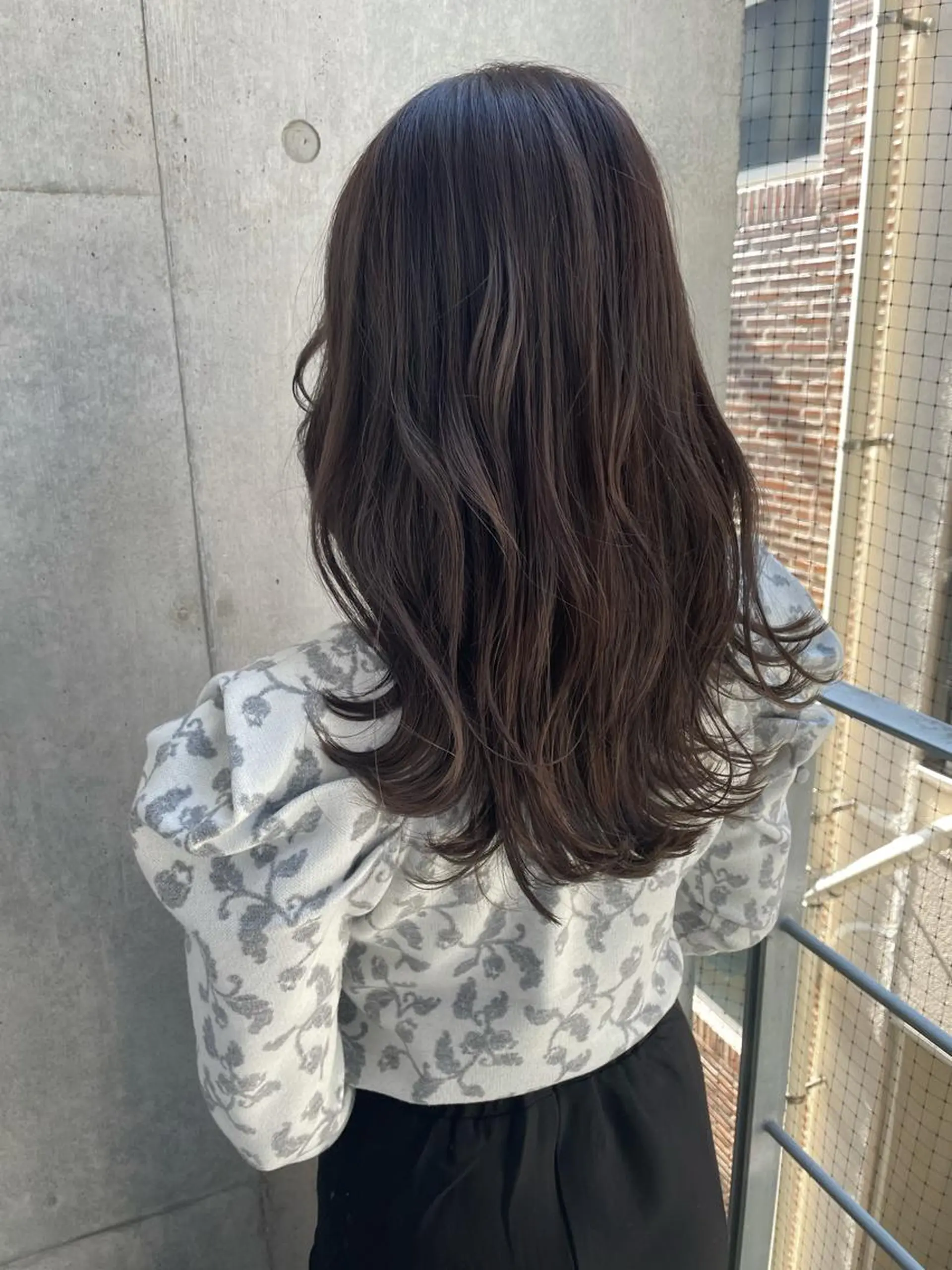 セミロング HARUKI MINATO  Japan福岡所属・似合わせカット 迫留由弥のヘアスタイル