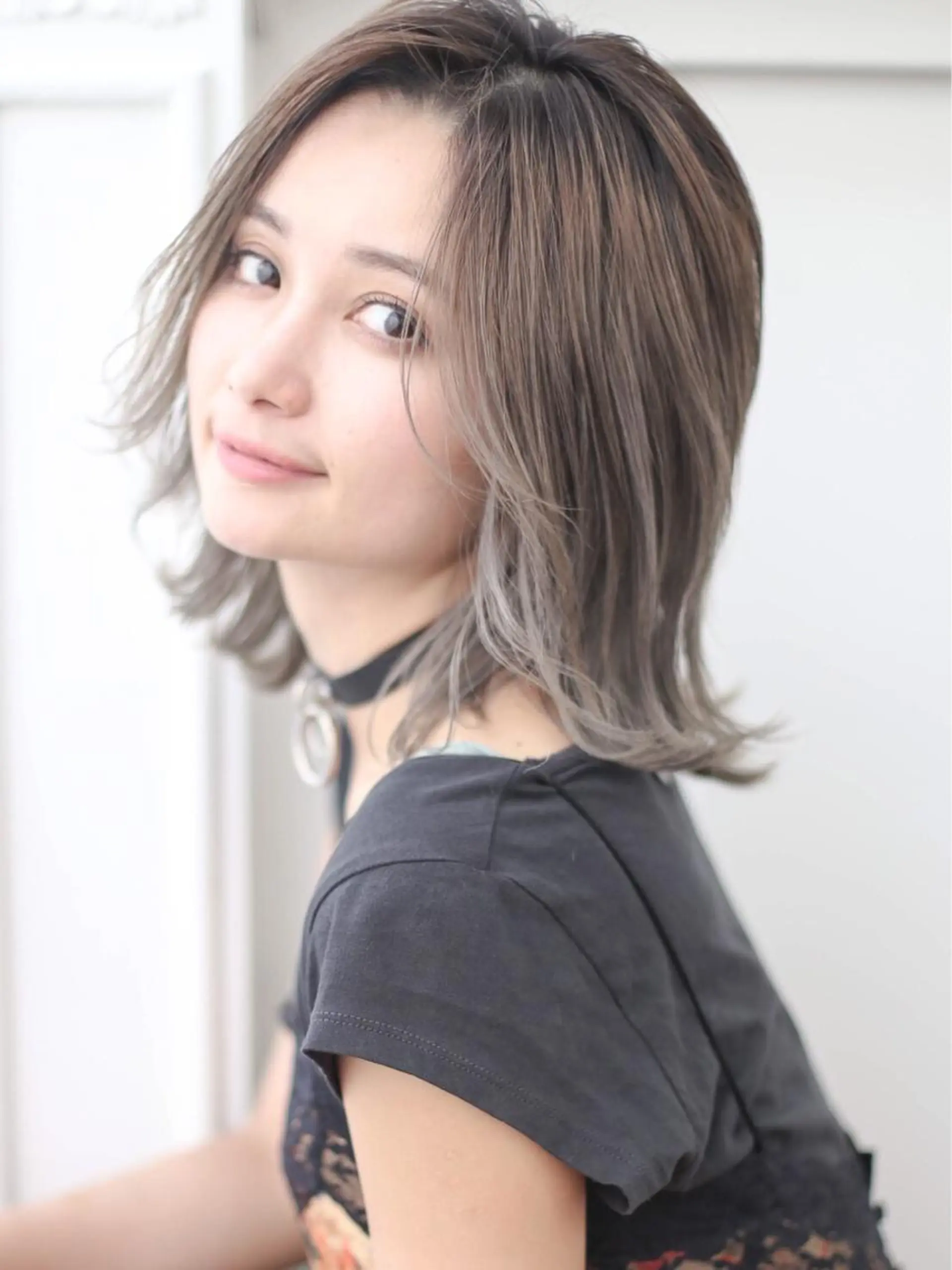 ミディアム 艶カラー/フェイス レイヤー/たむのヘアスタイル