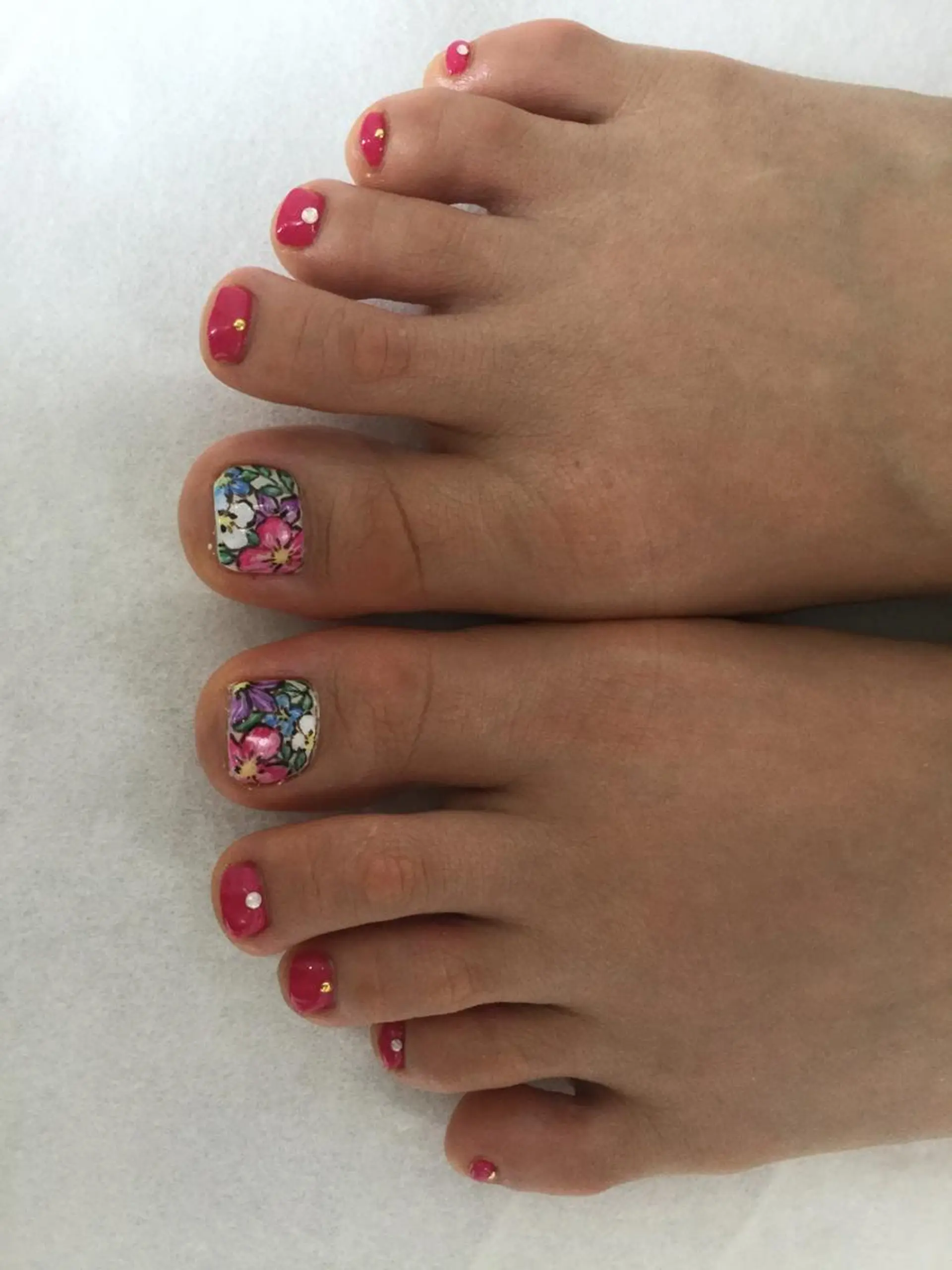 ネイル 💎🐰 saki. m 🐰💎のネイルデザイン