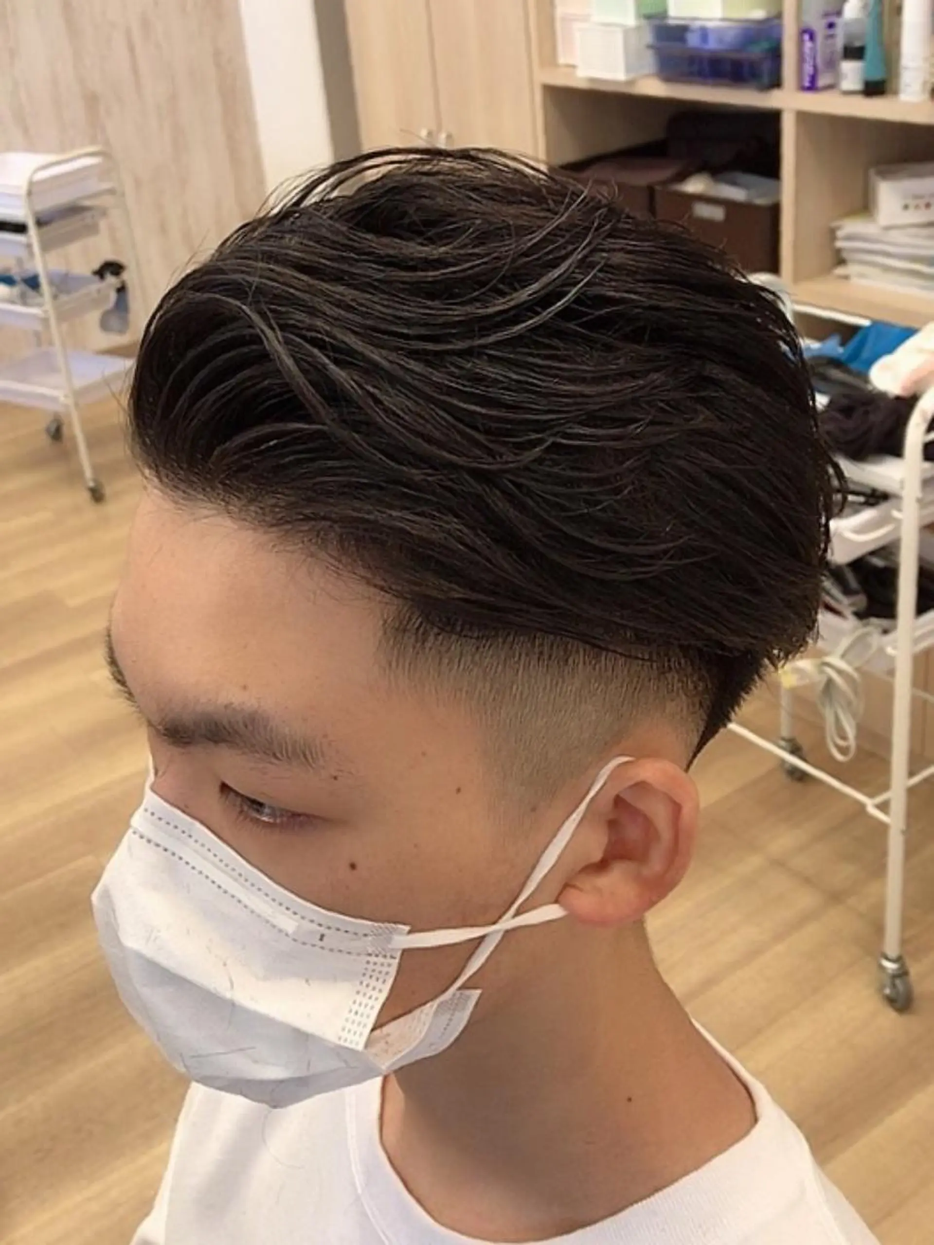 ショート メンズ ファミールヘア所属・メンズパーマ波巻き 🌳大森悠登🌳のヘアスタイル