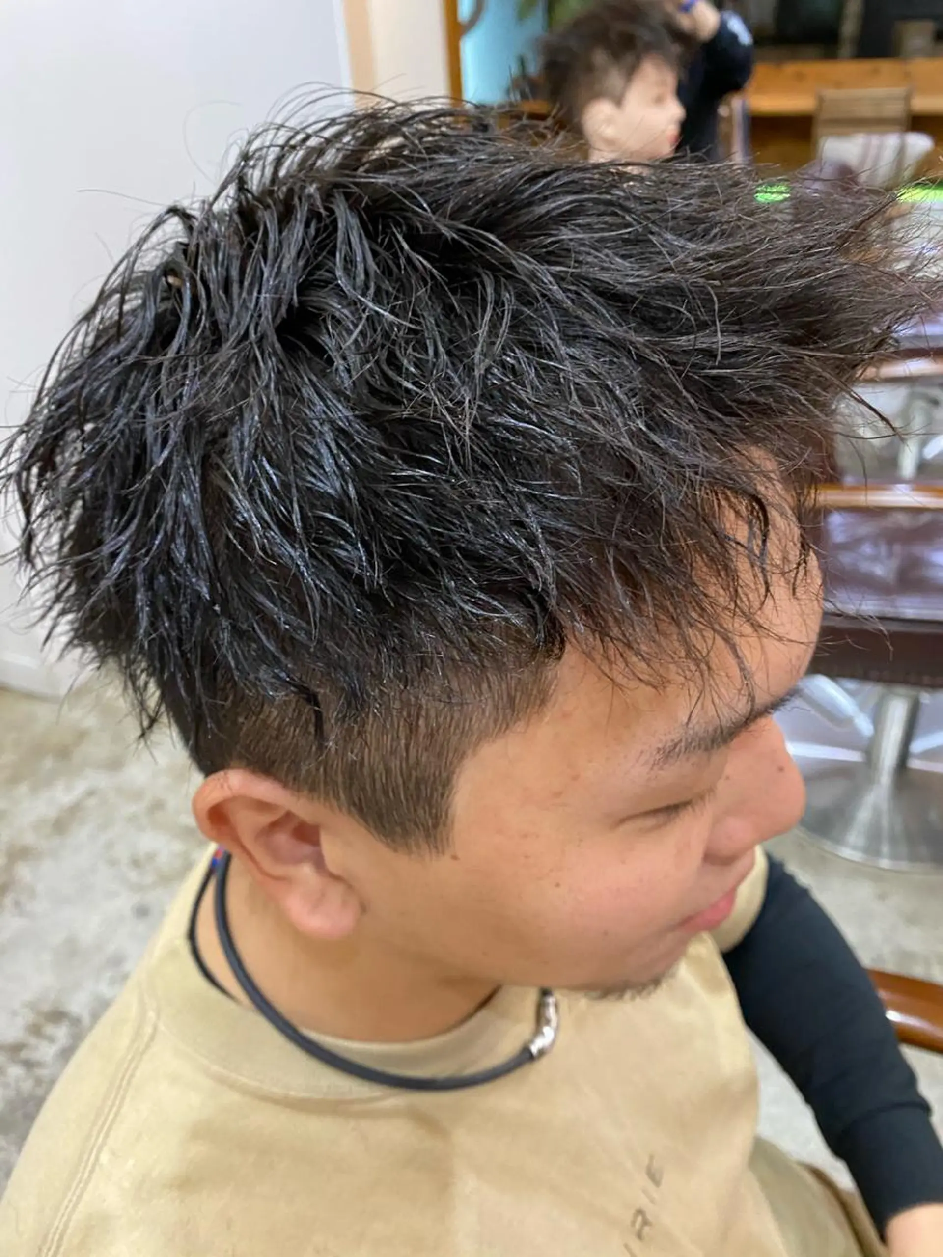 パーマ メンズ アップバング esu心斎橋所属・esu☀️勇美☀️ 髪質改善ストレートのヘアスタイル
