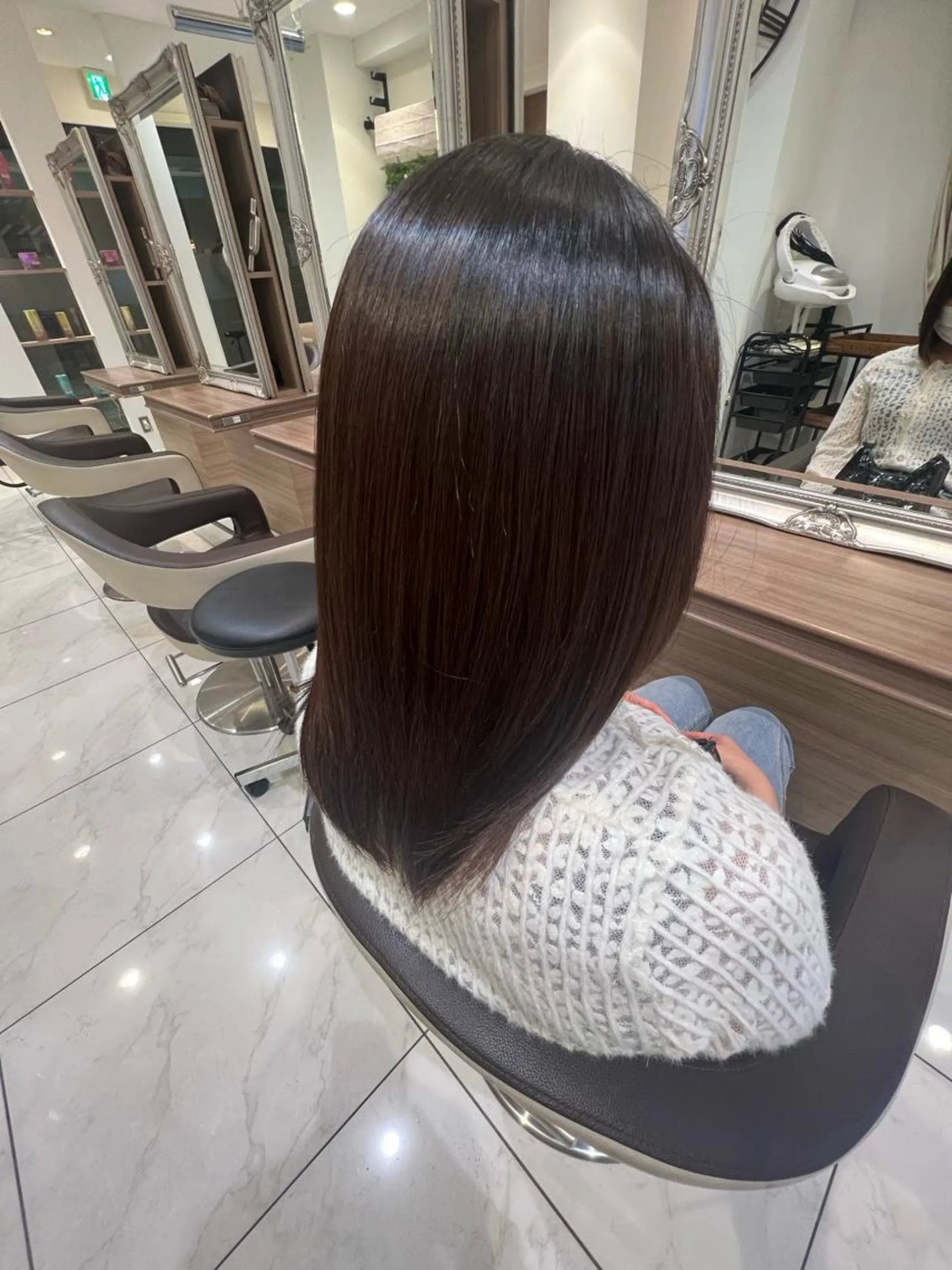 セミロング 🩰似合わせ艶カラー Kirara🐩🎀のヘアスタイル