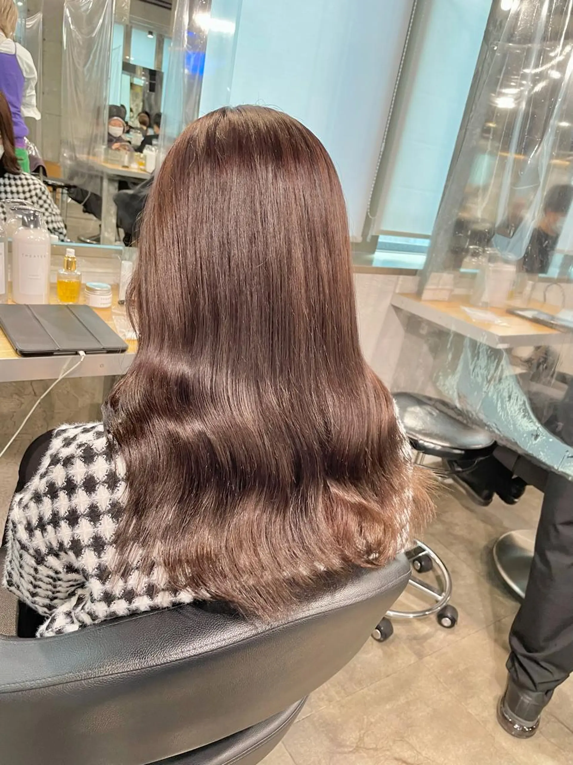 ロング カラー カット ヘアカラー トリートメント ヘッドスパ ヘアセット ベージュカラー💖 やすひろのヘアスタイル