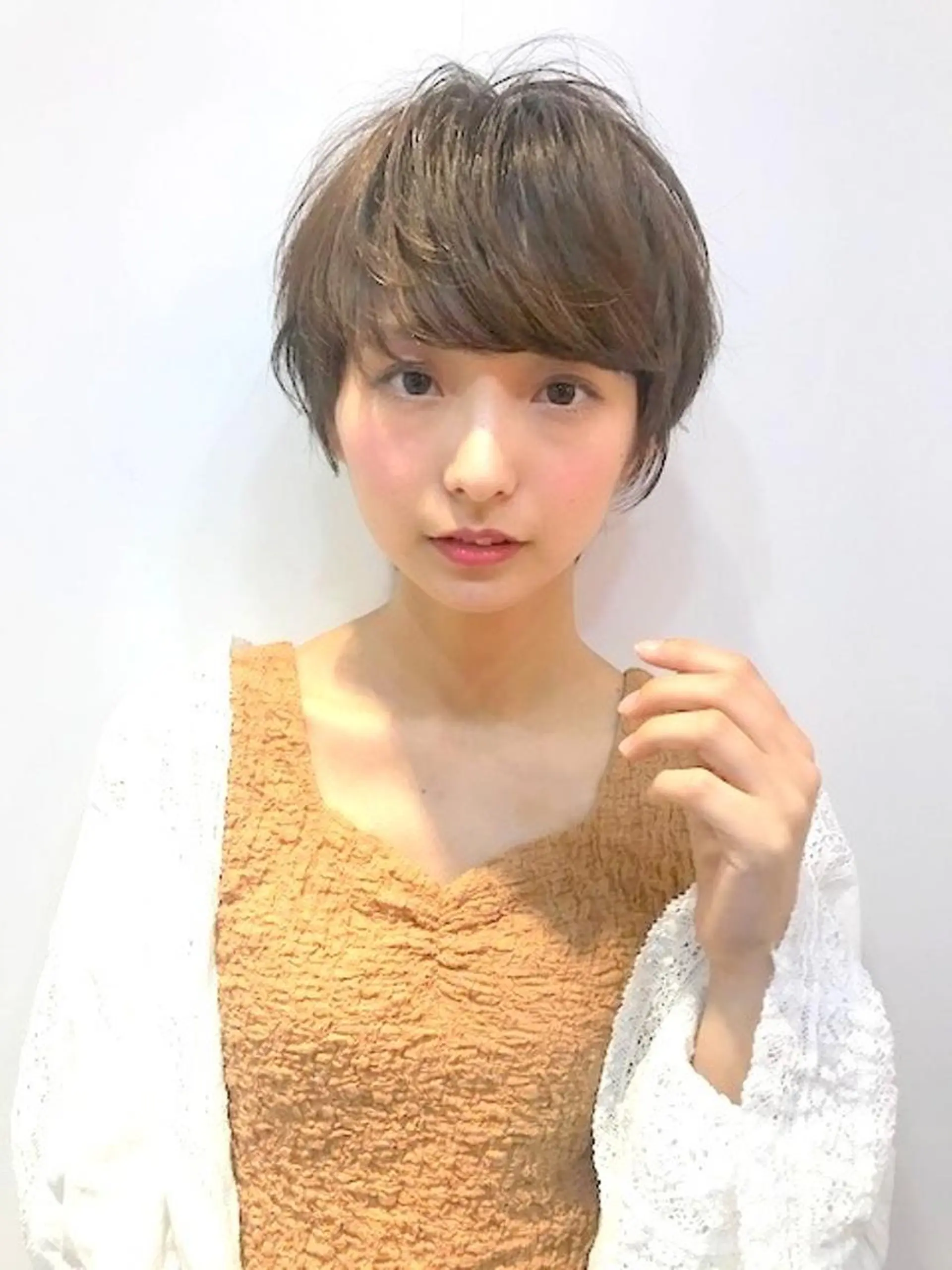 ショート カラー 羽田 ひろむのヘアスタイル