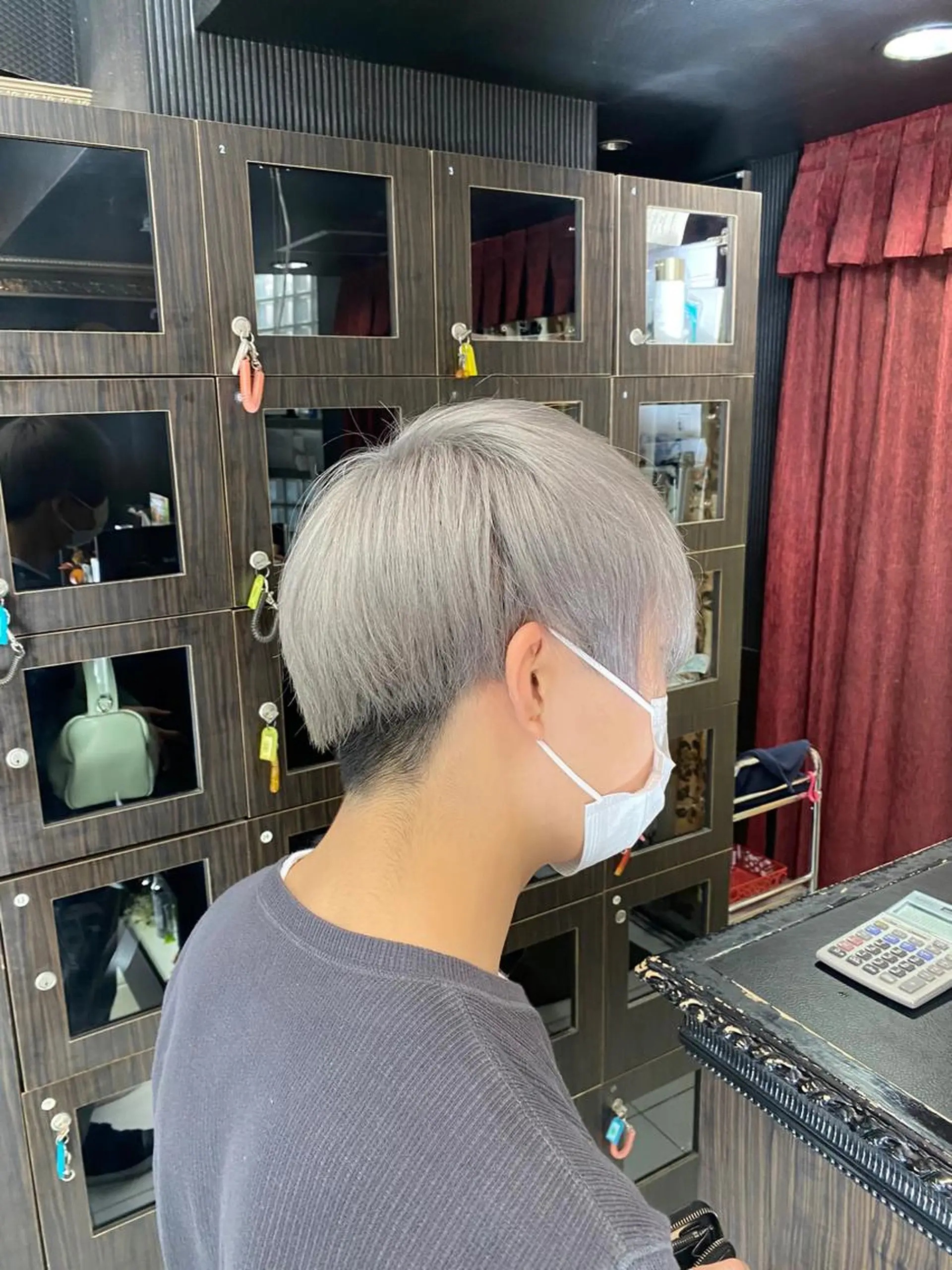 ショート メンズ ホワイト/店長/カラ ー講師/錦糸町/岩崎のヘアスタイル