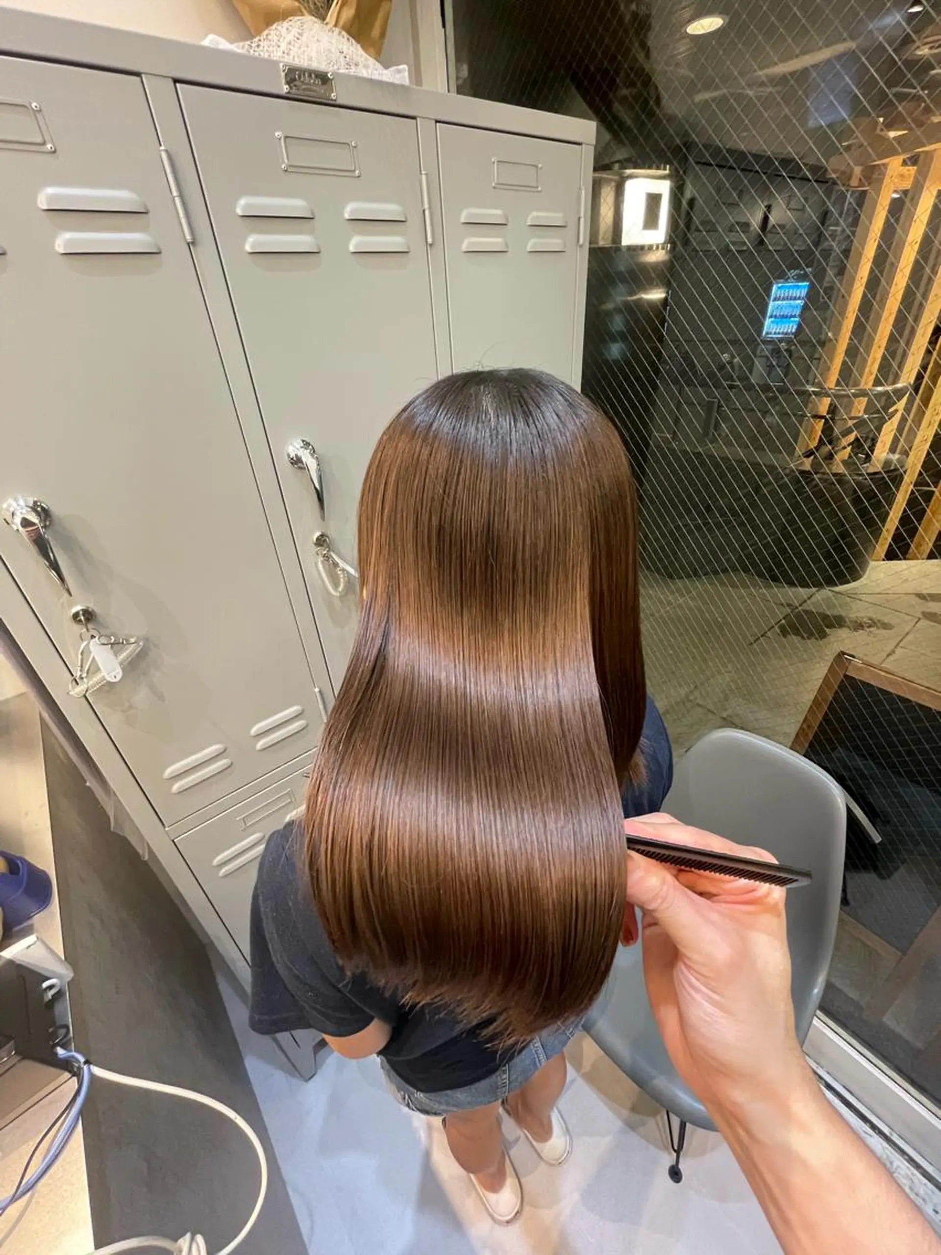 ミディアム パーマ トリートメント カット ヘアカラー 髪質改善× ハイライト溝江のヘアスタイル