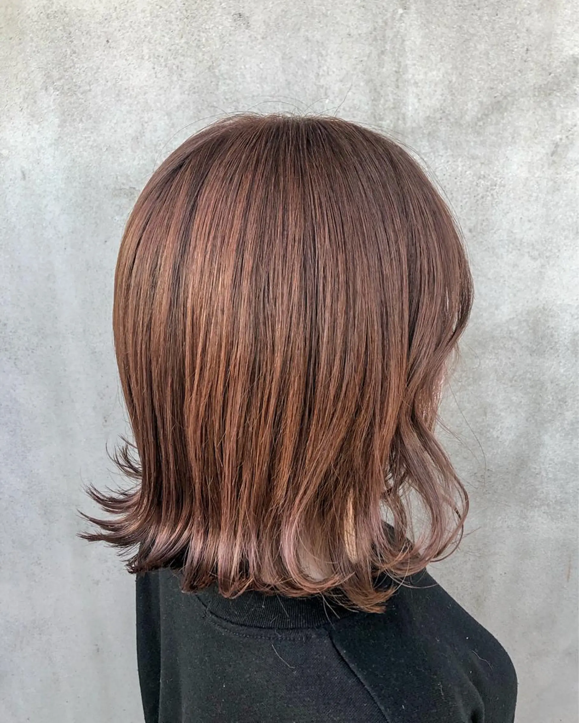 ミディアム カラー ベージュカラー ハイライトカラー ピンクカラー ピンクベージュ ハイライト ヘアカラー NAGON STYLE  MICI所属・佐藤 美聡のヘアスタイル