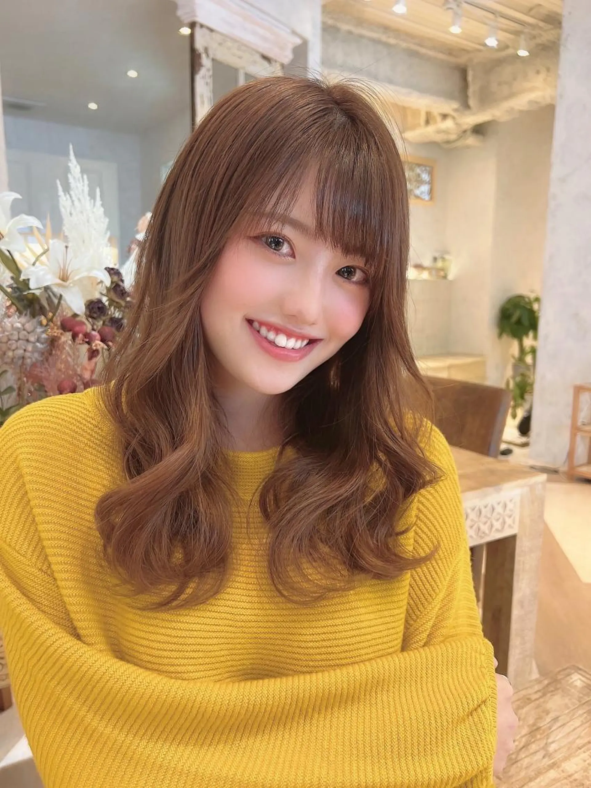 セミロング カラー Bond Story fleek所属・渡辺 麻衣のヘアスタイル