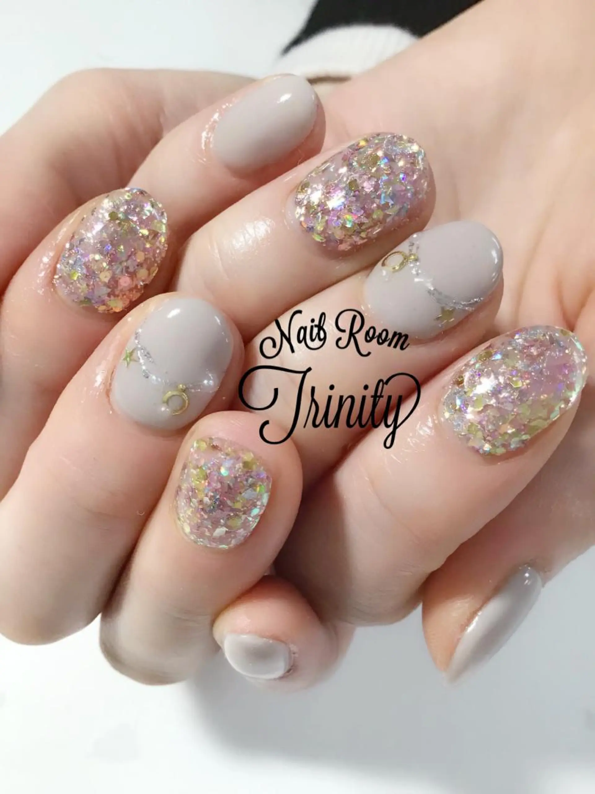 ネイル Trinity ネイリストスタッフのネイルデザイン