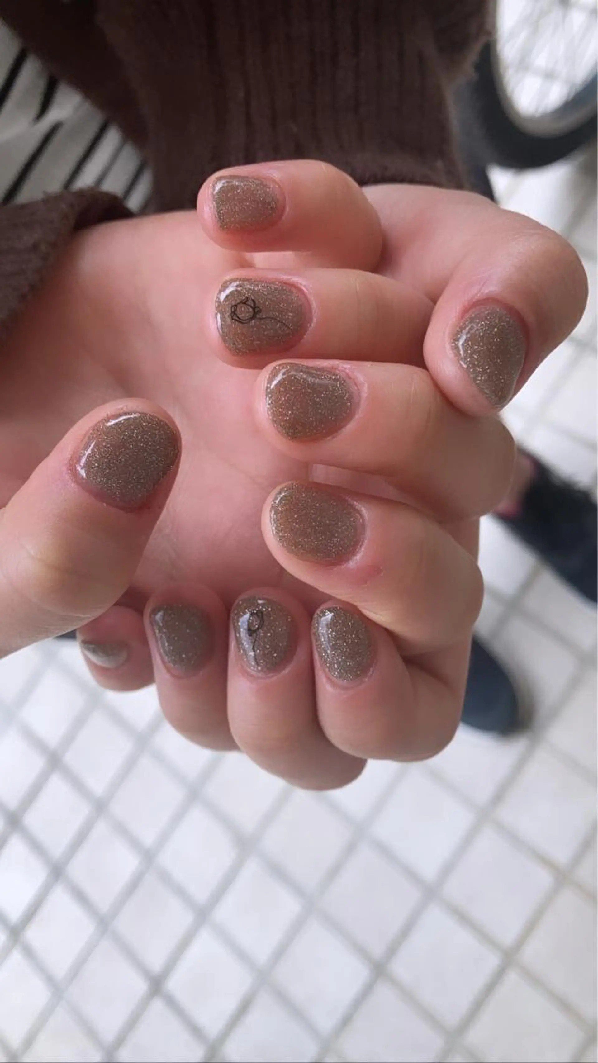 ネイル nailsalon　hue所属・小山 羽奈のネイルデザイン