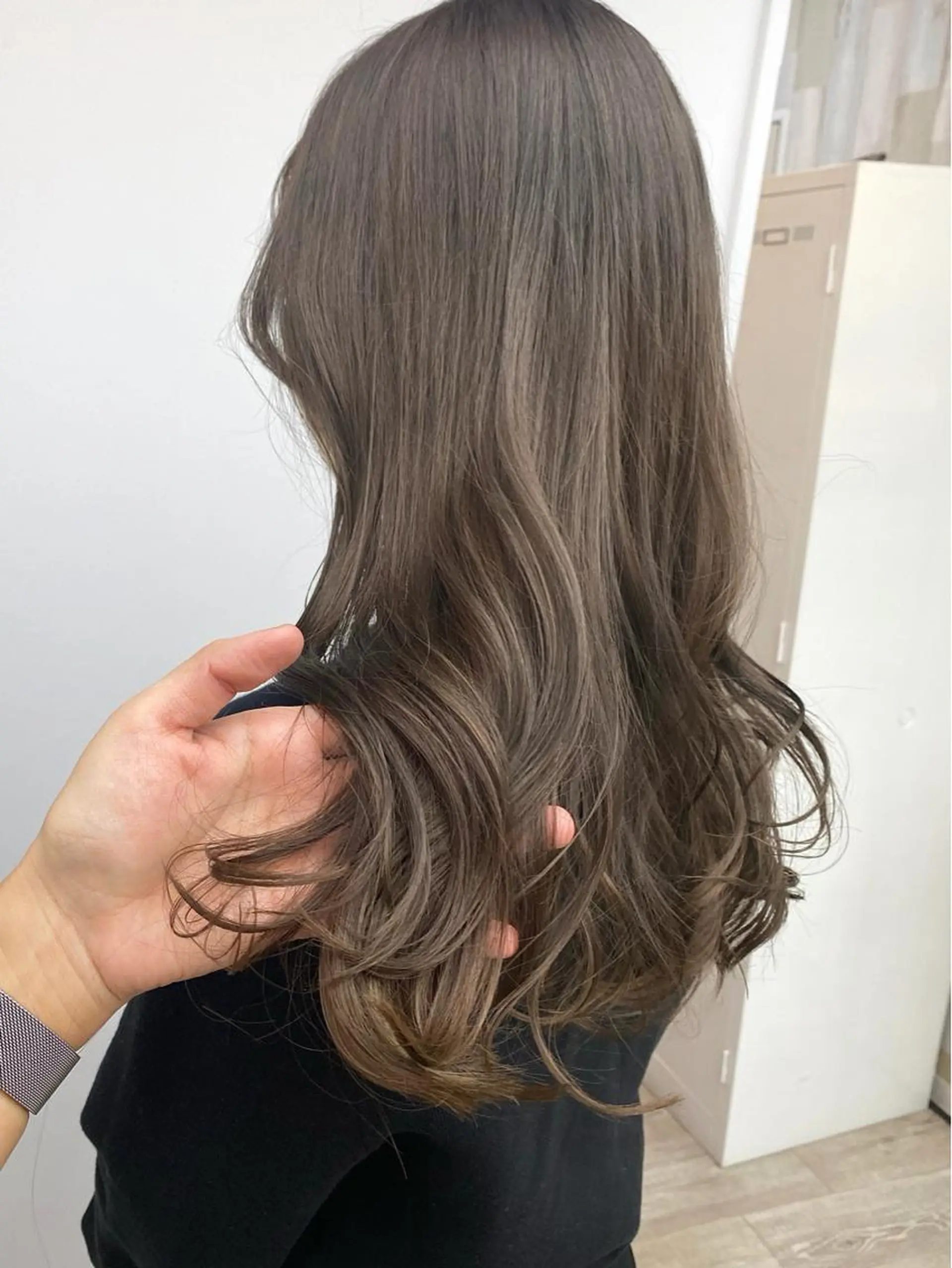 ロング カラー ヘアカラー トリートメント B3  SHARE SALON【ビースリーシェアサロン】所属・☀️透明感color KURO☀️のヘアスタイル